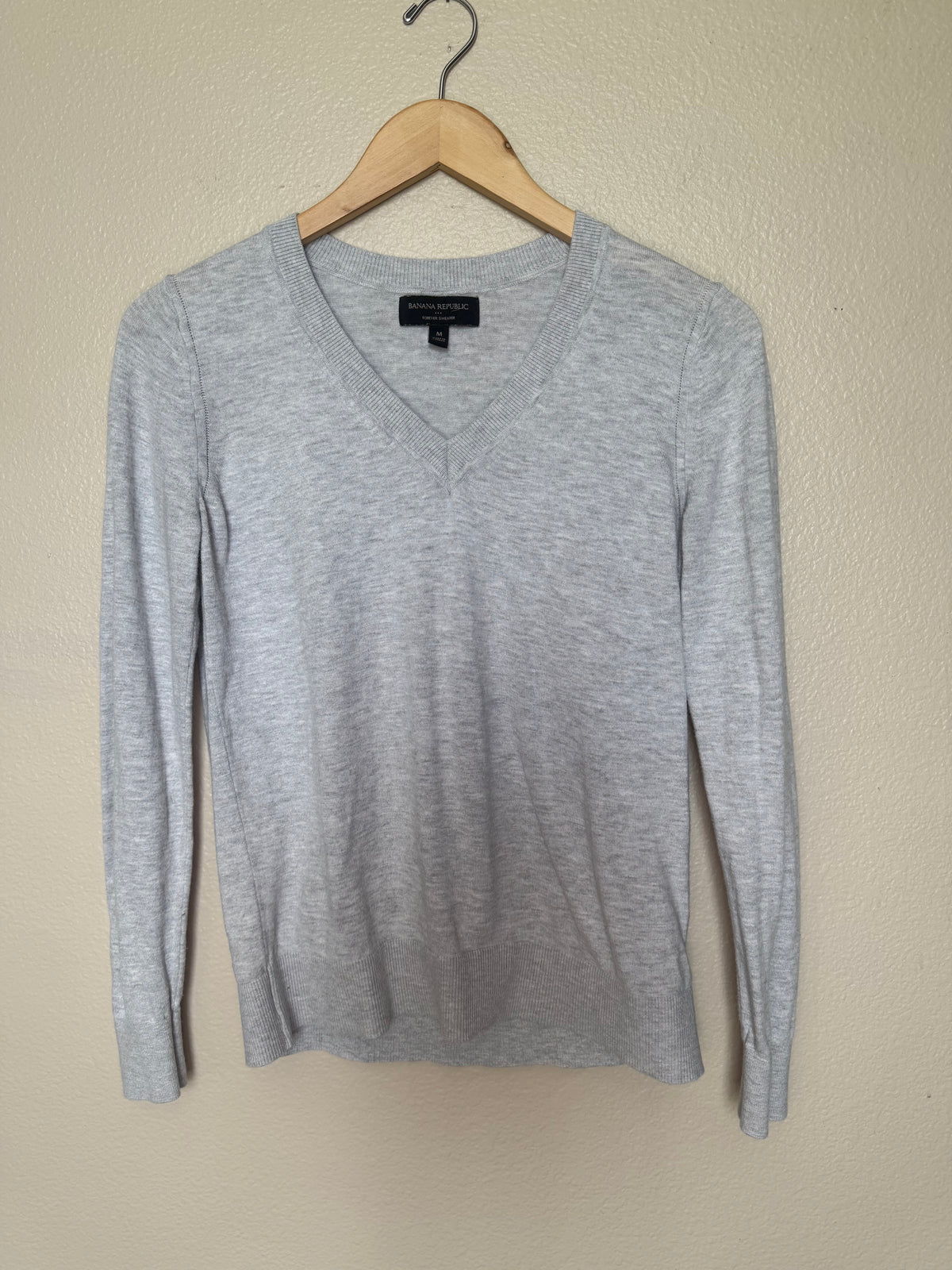 Banana Republic 60% Cotton 40% Viscose M Light Grey V-Neck
