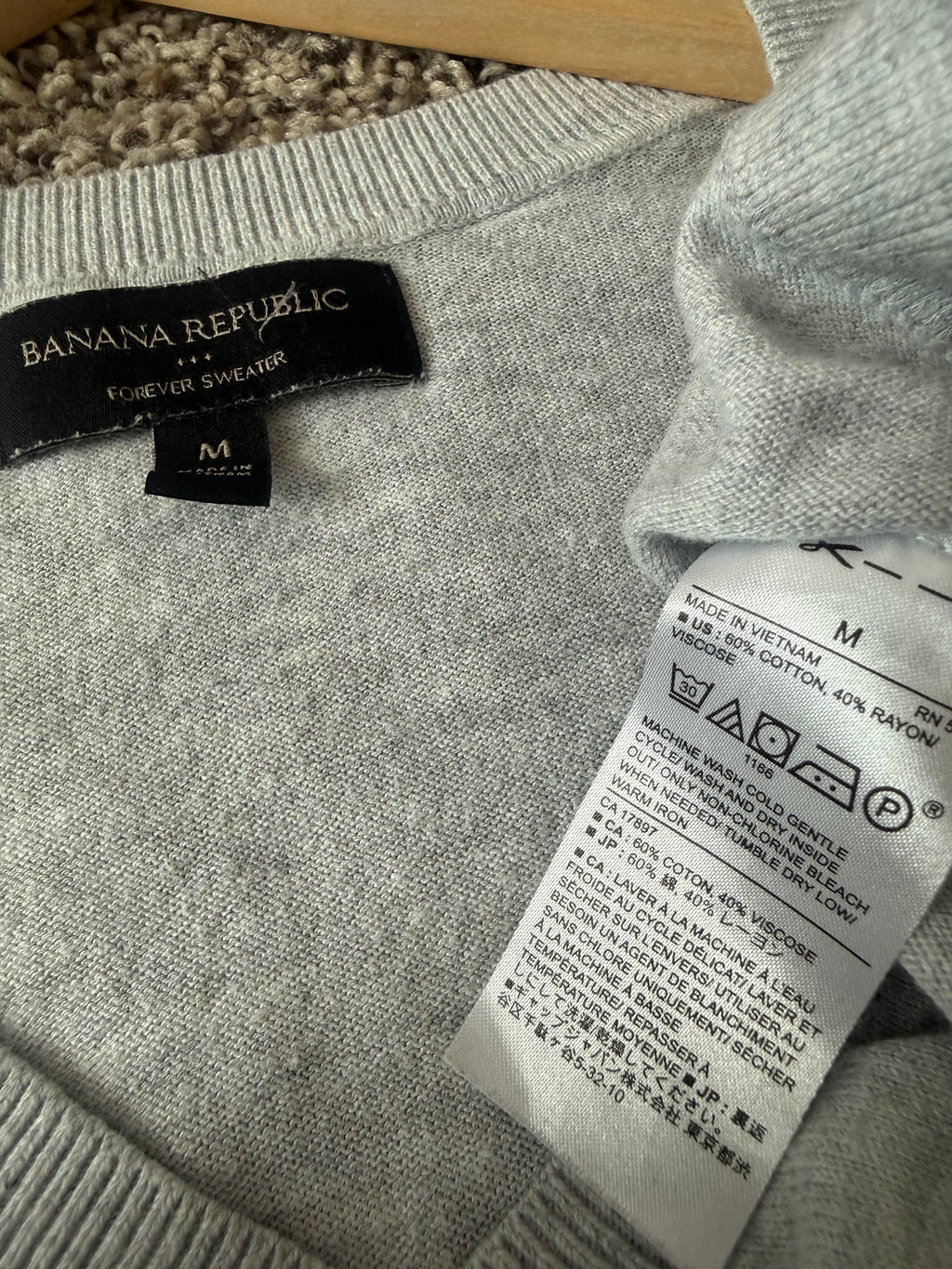 Banana Republic 60% Cotton 40% Viscose M Light Grey V-Neck