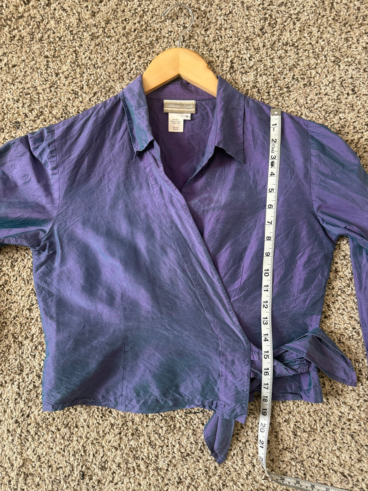 Coldwater Creek 100% Silk S Iridescent Purple and Teal Collared Tie Front Long Sleeve