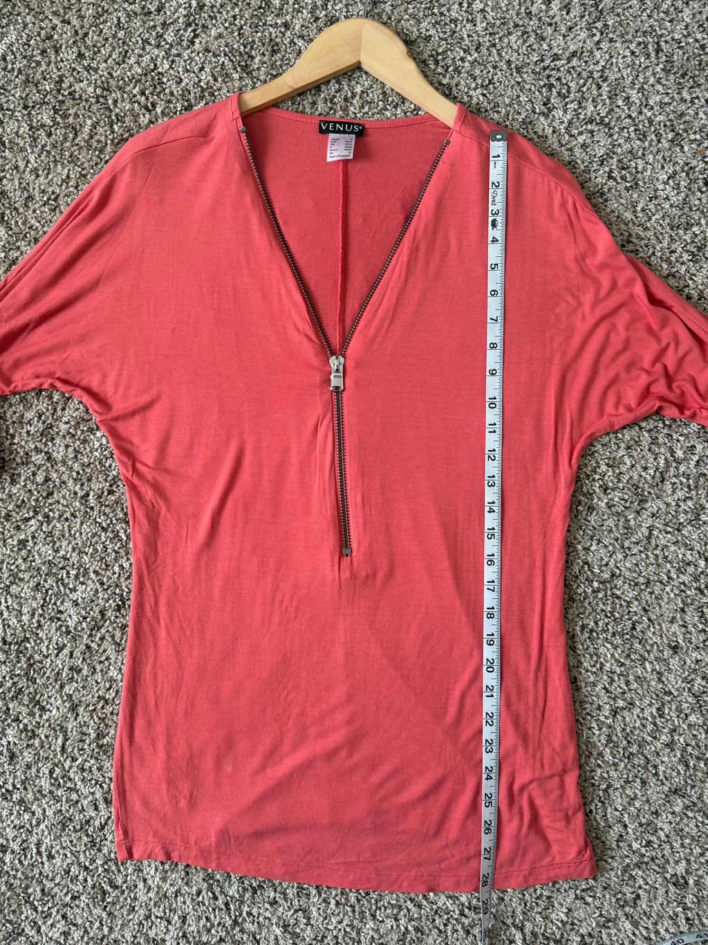 Venus 95% Rayon 5% Spandex M Coral V-Neck 3/4 Sleeve with Zipper Detail