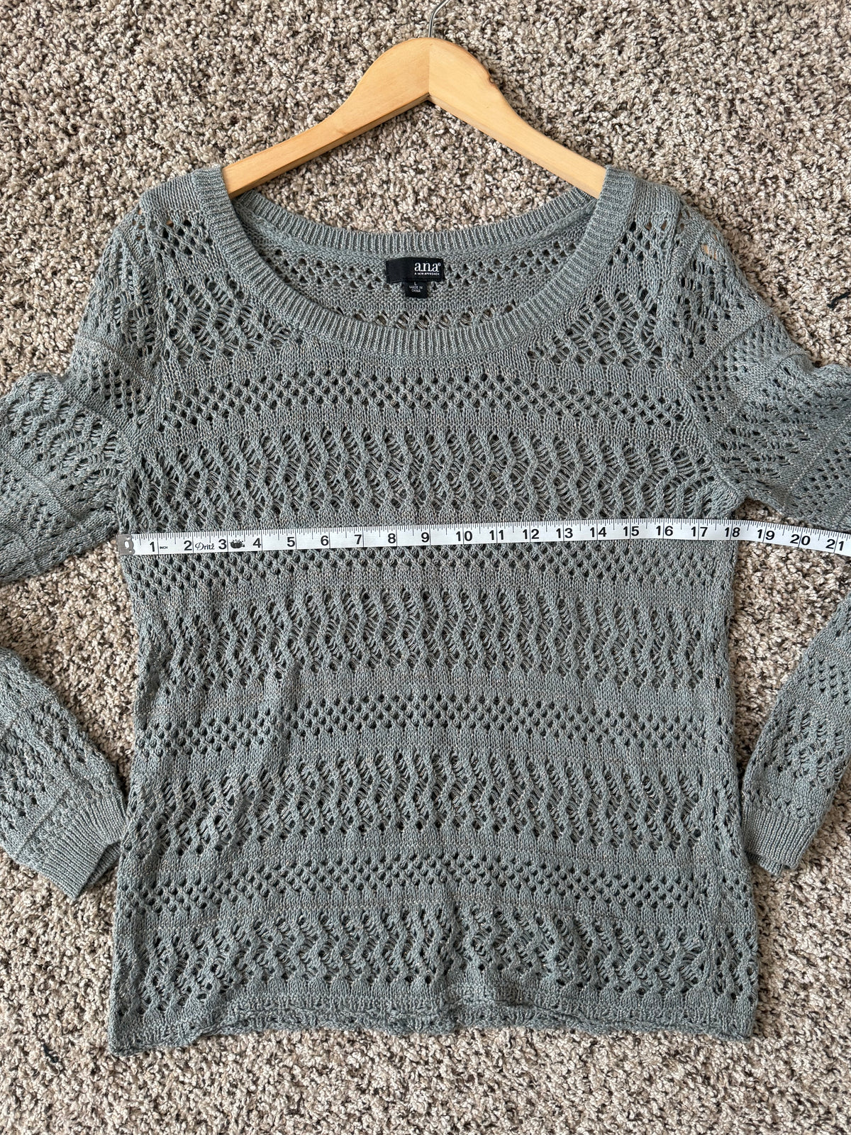 A.N.A 54% Ramie 40% Cotton 6% Other Fibers L Grey with Gold Metallic Sparkly Sweater