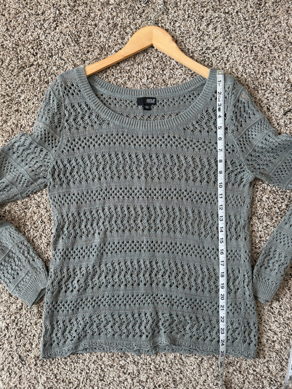 A.N.A 54% Ramie 40% Cotton 6% Other Fibers L Grey with Gold Metallic Sparkly Sweater