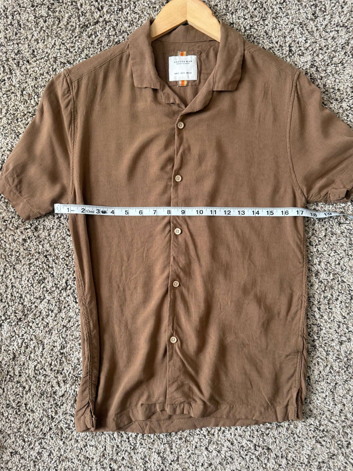 Cactus Man Ricky Singh 100% Viscose S Brown Collared Short Sleeve with Graphic on the Back