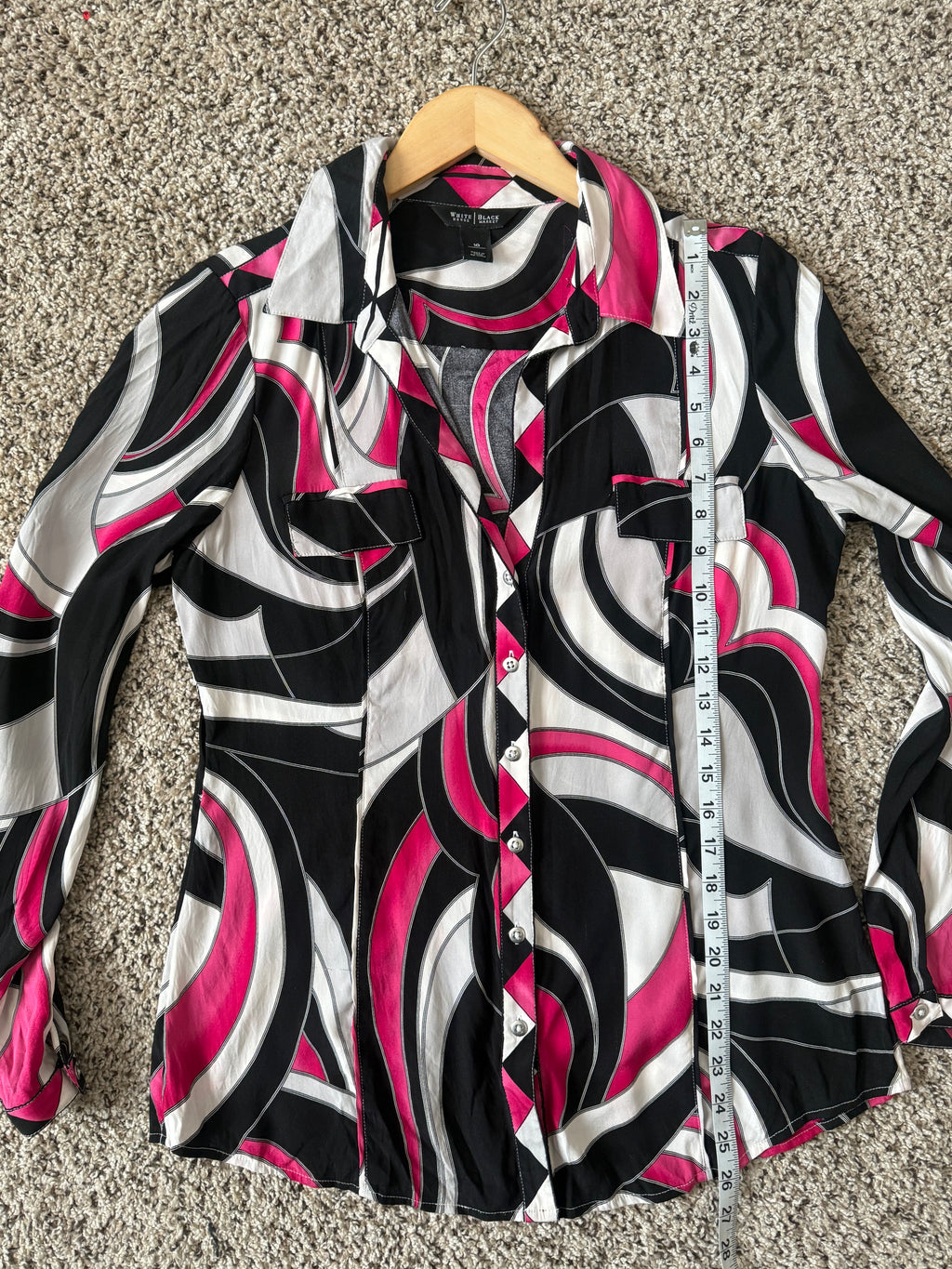 White House Black Market 100% Silk Size 10 Magenta Black and White Patterned Long Sleeve Button Down