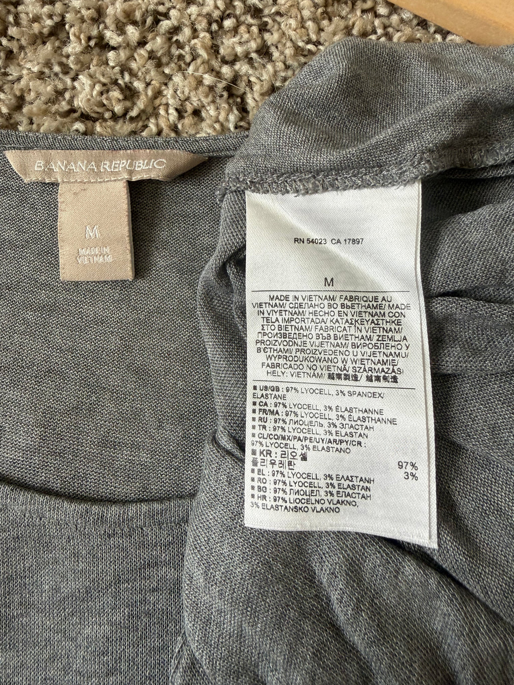 Banana Republic 97% Lyocell 3% Spandex M Grey Long Sleeve with Side Knot
