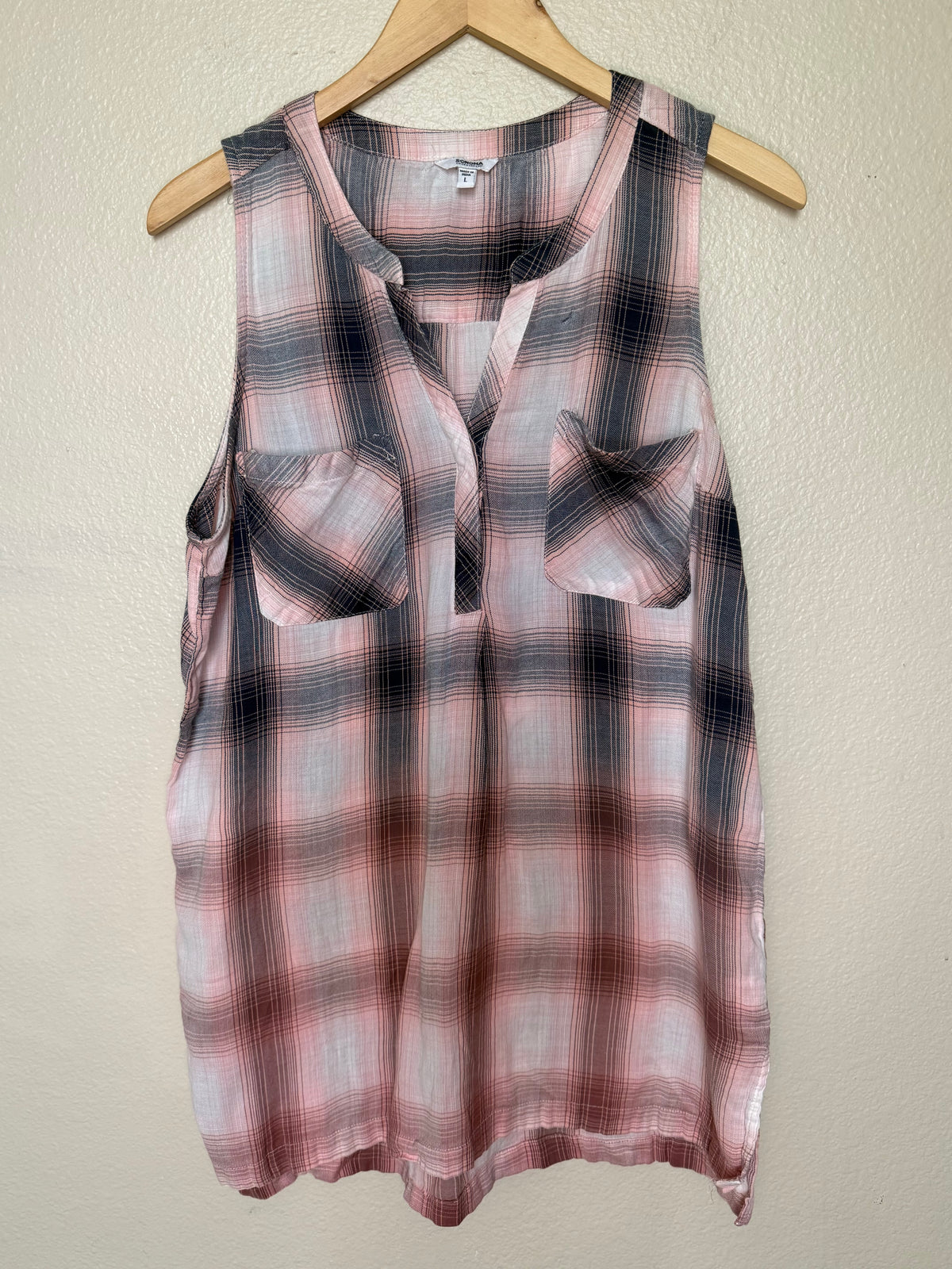 Sonoma 100% Cotton L Plaid Pink and Navy Blue Pocket Tank Top