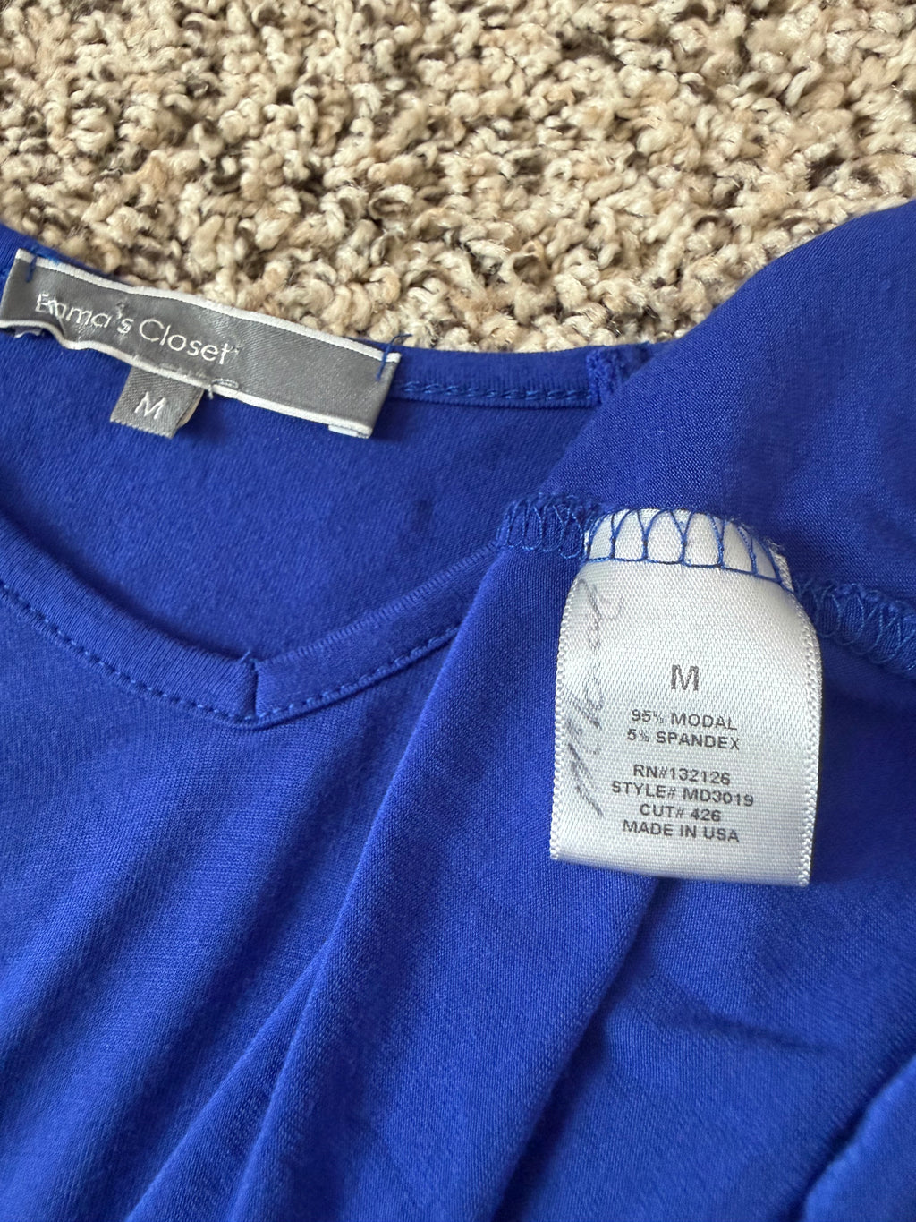 Emma's Closet 95% Modal 5% Spandex M Royal Blue V-Neck Short Sleeve