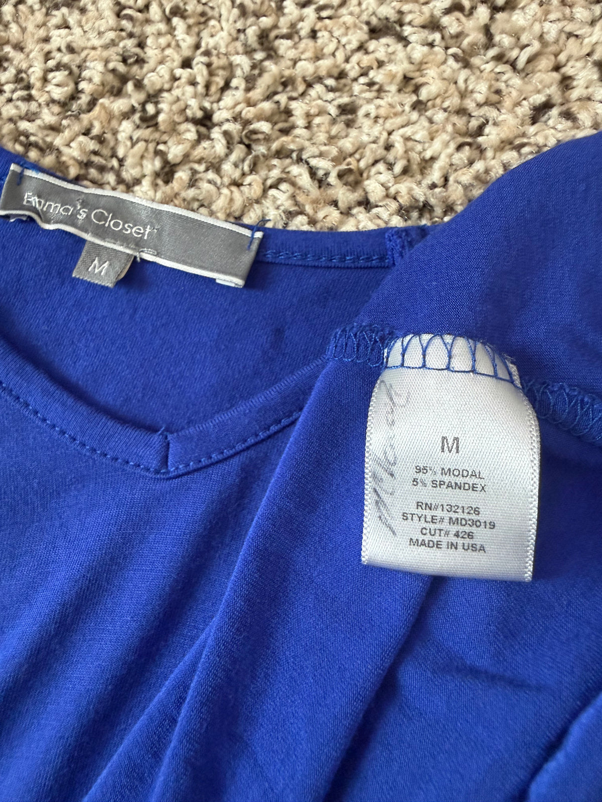 Emma's Closet 95% Modal 5% Spandex M Royal Blue V-Neck Short Sleeve