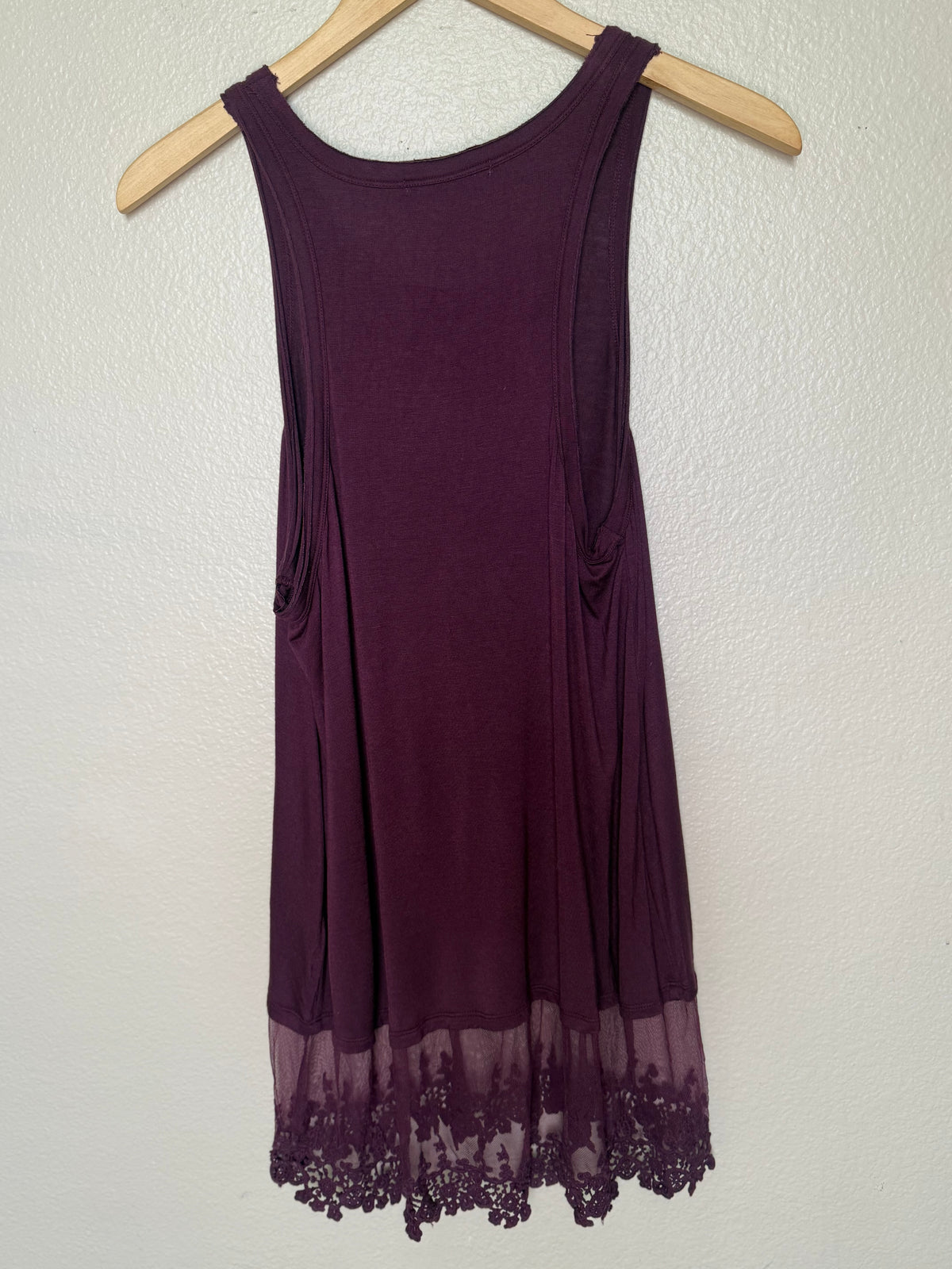 Marlow 95% Rayon 5% Spandex L Merlot Tank Top With Lace Bottom