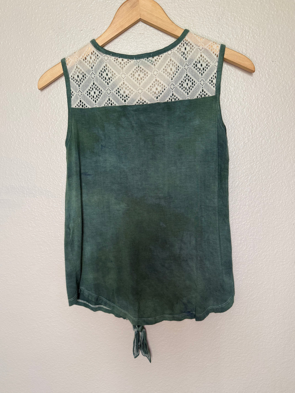Glitz 95% Rayon 5% Spandex M Faded Forest Green Tank Top with Lace Detail