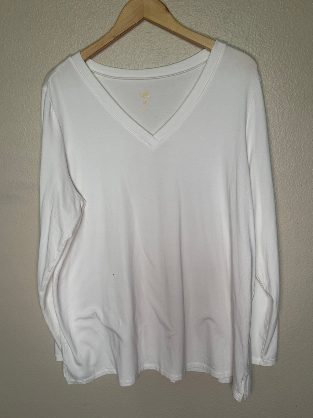 Belle Kim Gravel 58% Egyptian Cotton 37% Modal 5% Spandex XL White V-Neck Long Sleeve