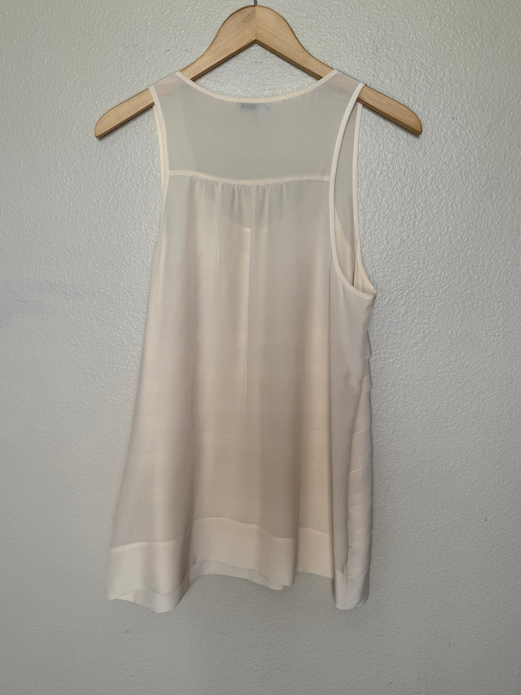 Halogen 100% Silk L Cream Tank Top with Ruffles