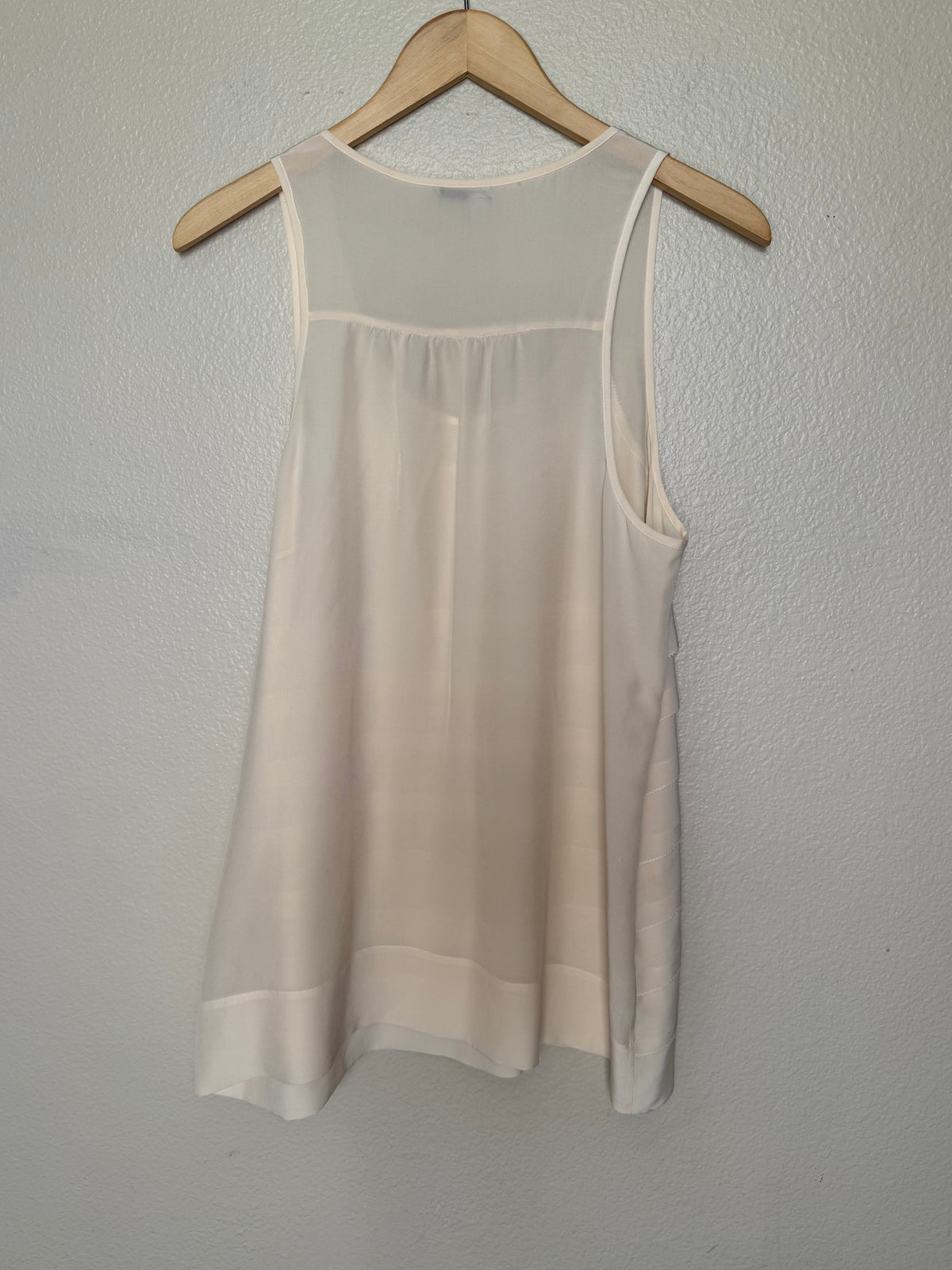 Halogen 100% Silk L Cream Tank Top with Ruffles