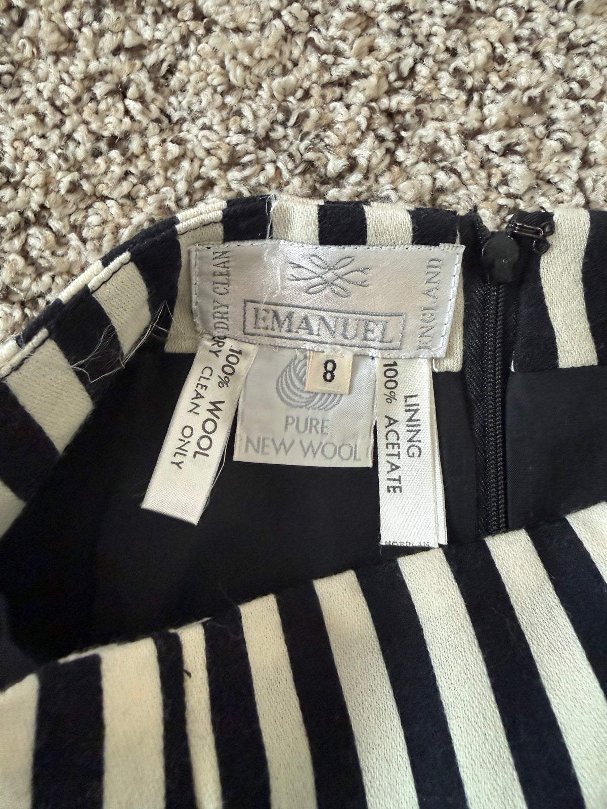 Emanuel 100% Wool Size 8 (Fits like a 0) Black and White Striped Pencil Skirt