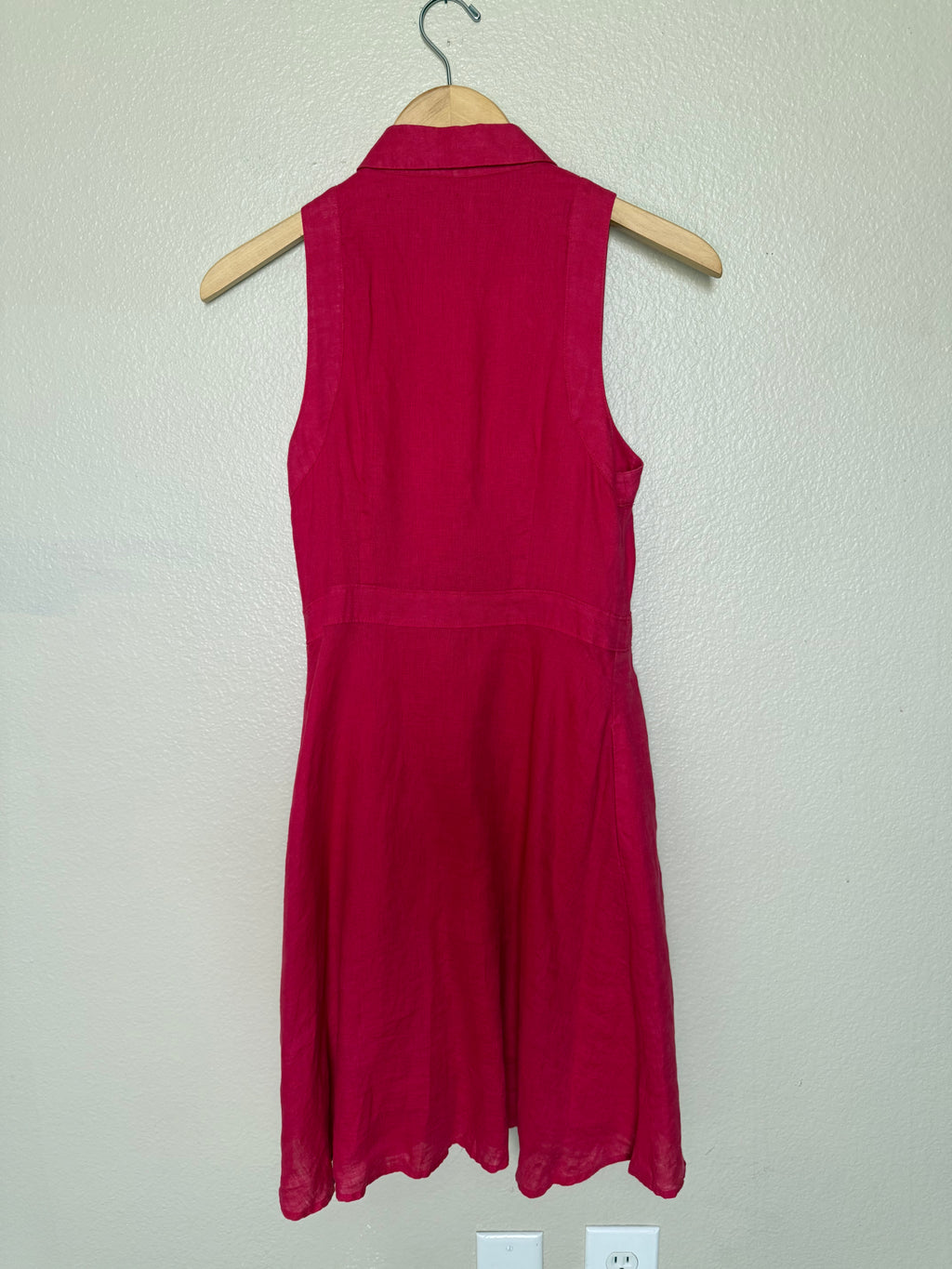 HD in Paris 100% Linen (100% Rayon Lining) Size 2 Fuchsia Collared Button Down Midi Dress