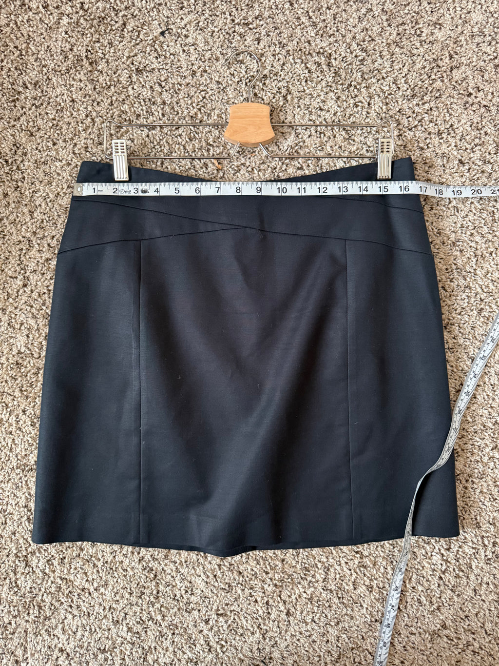 Banana Republic 57% Cotton 39% Modal 4% Lycra Spandex Size 12 Black Mini Skirt
