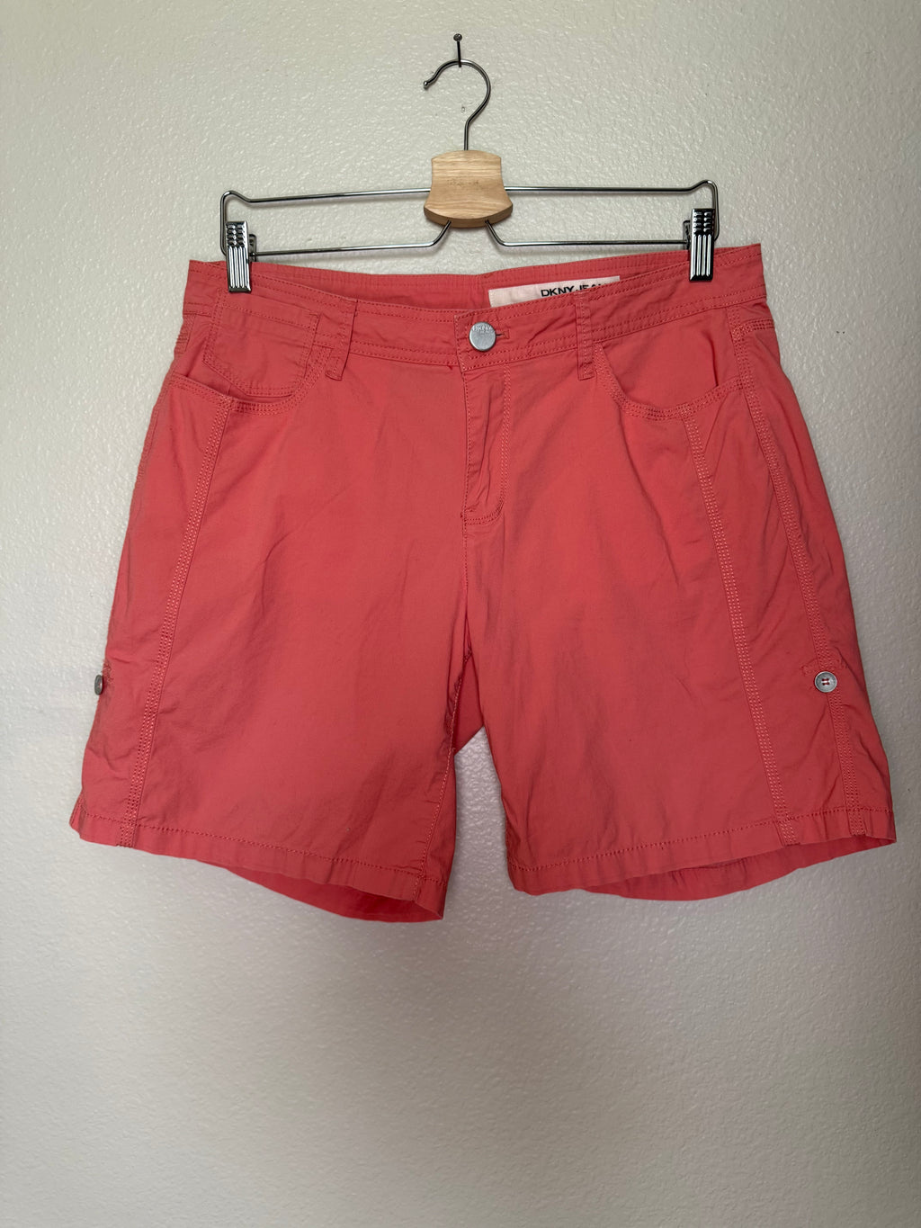 DKNY 98% Cotton 2% Spandex Size 10 Coral Mid Thigh Shorts