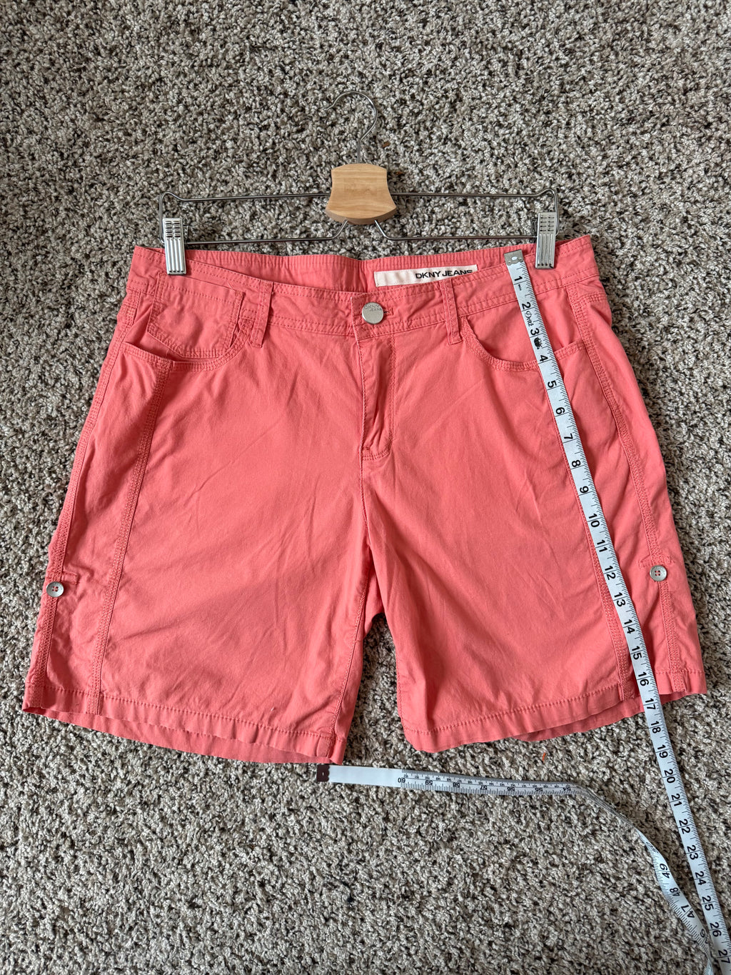 DKNY 98% Cotton 2% Spandex Size 10 Coral Mid Thigh Shorts