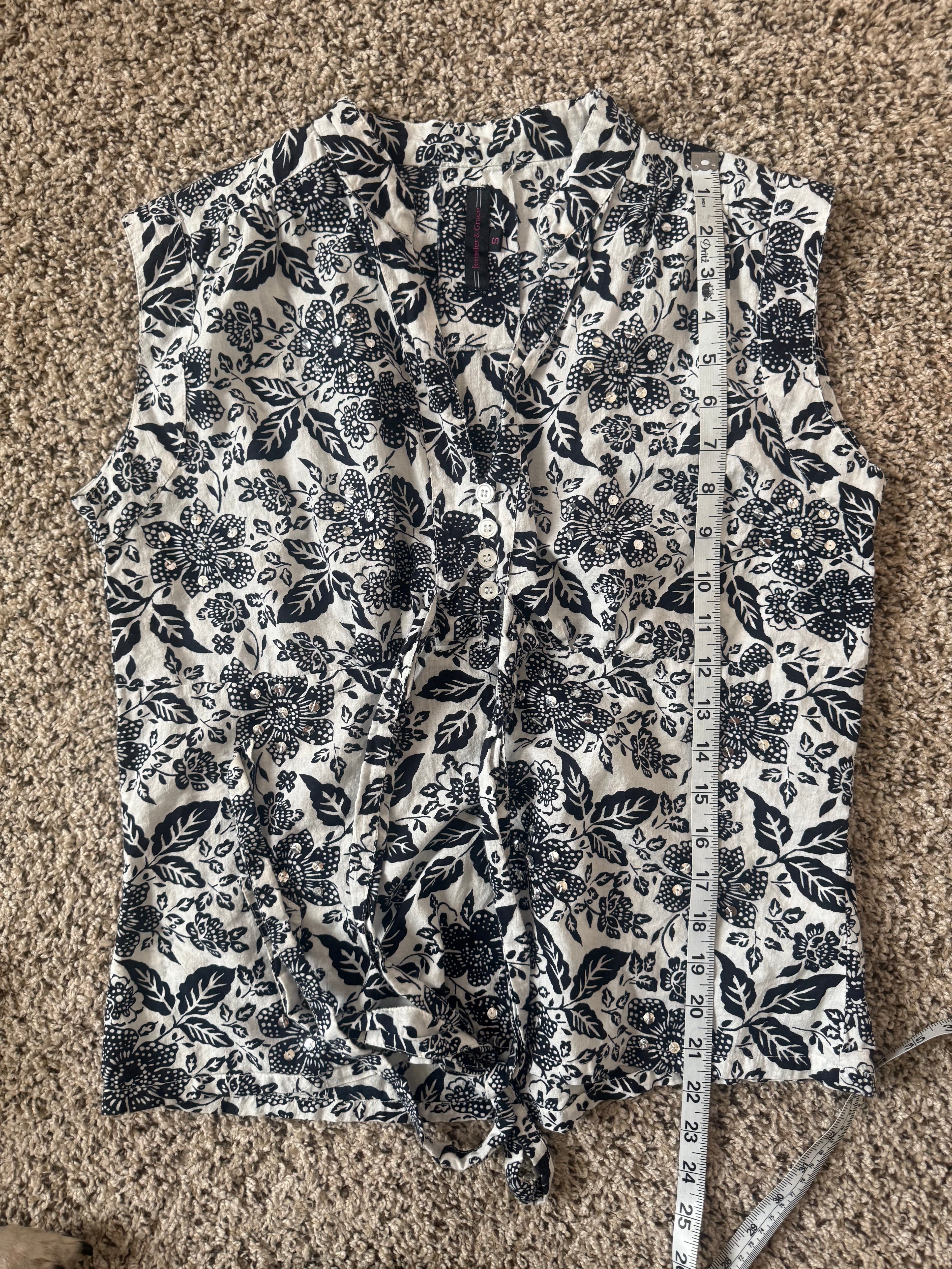 Jennifer & Grace 100% Cotton S Black and White Flower Tank Top with Sequins