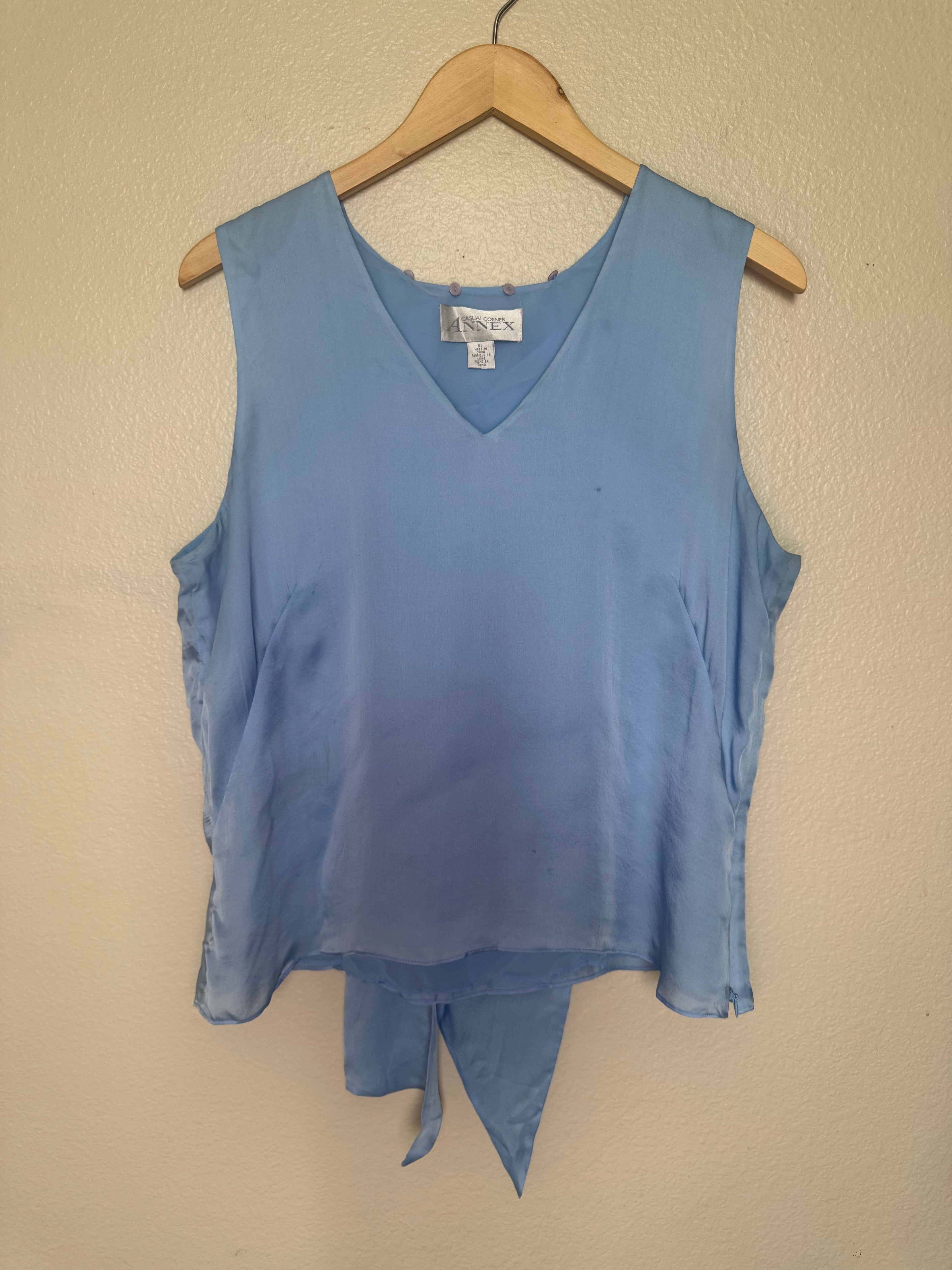 Casual Corner Annex 100% Silk Size XL Light Blue Tank Top with Scarf