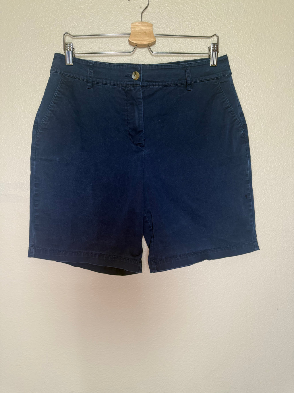 Kim Rogers 97% Cotton 3% Spandex Size 12 Navy Blue Bermuda Shorts