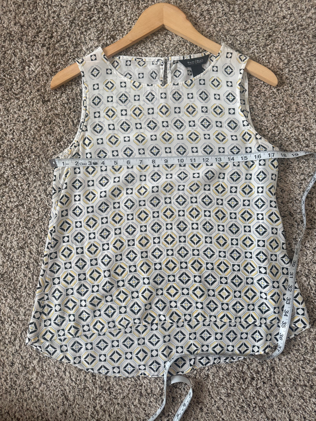White House Black Market 100% Silk XS White Tank Top with Black and Yellow Designs