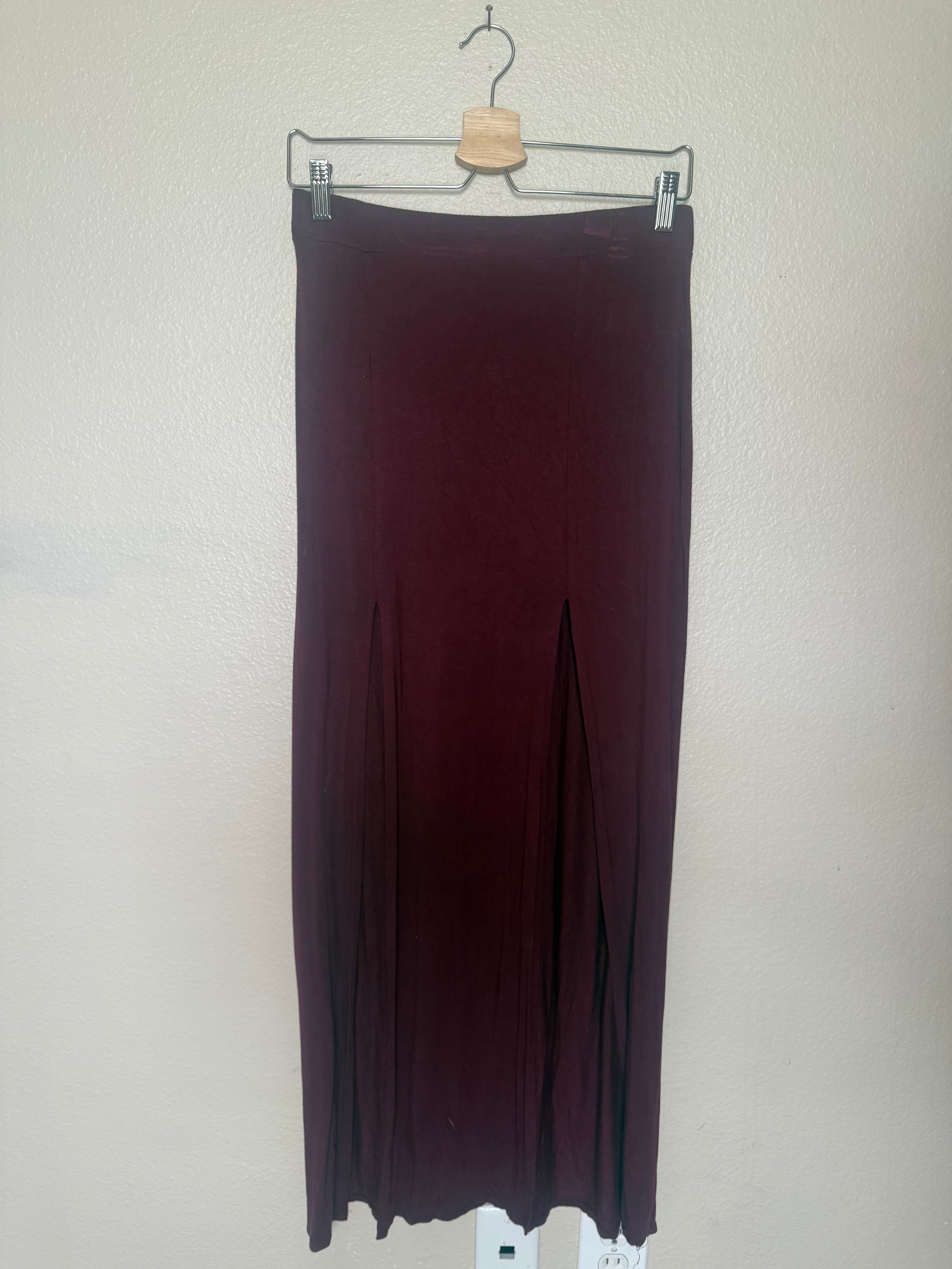 A'gaci 96% Rayon 4% Spandex L Maroon Maxi Skirt With Front Slits
