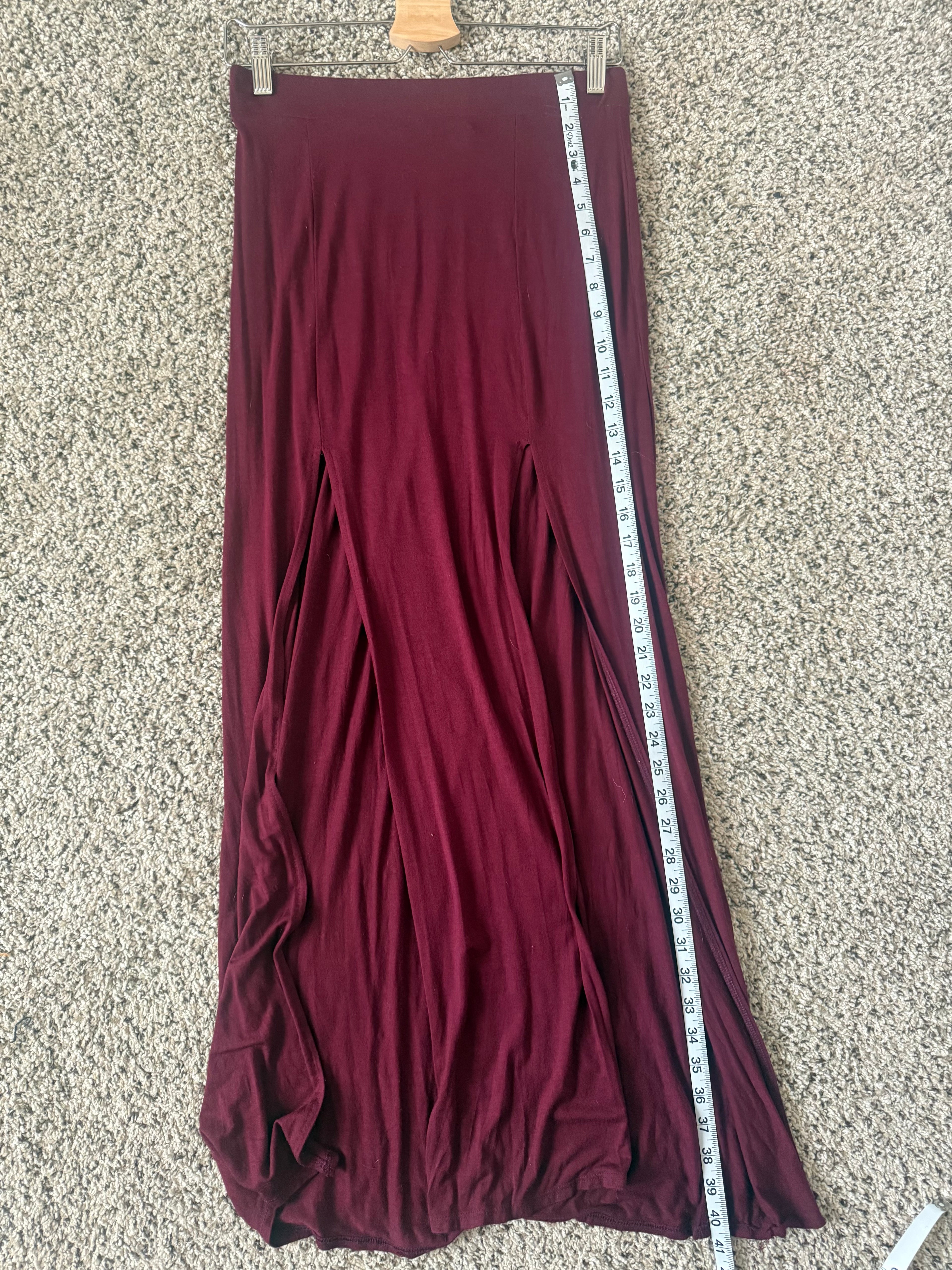 A'gaci 96% Rayon 4% Spandex L Maroon Maxi Skirt With Front Slits