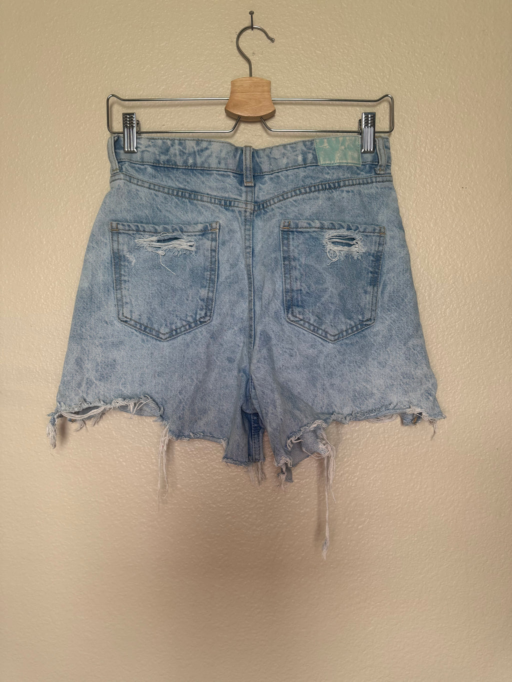 Zara 100% Cotton Size 4 Light Wash Denim Shorts