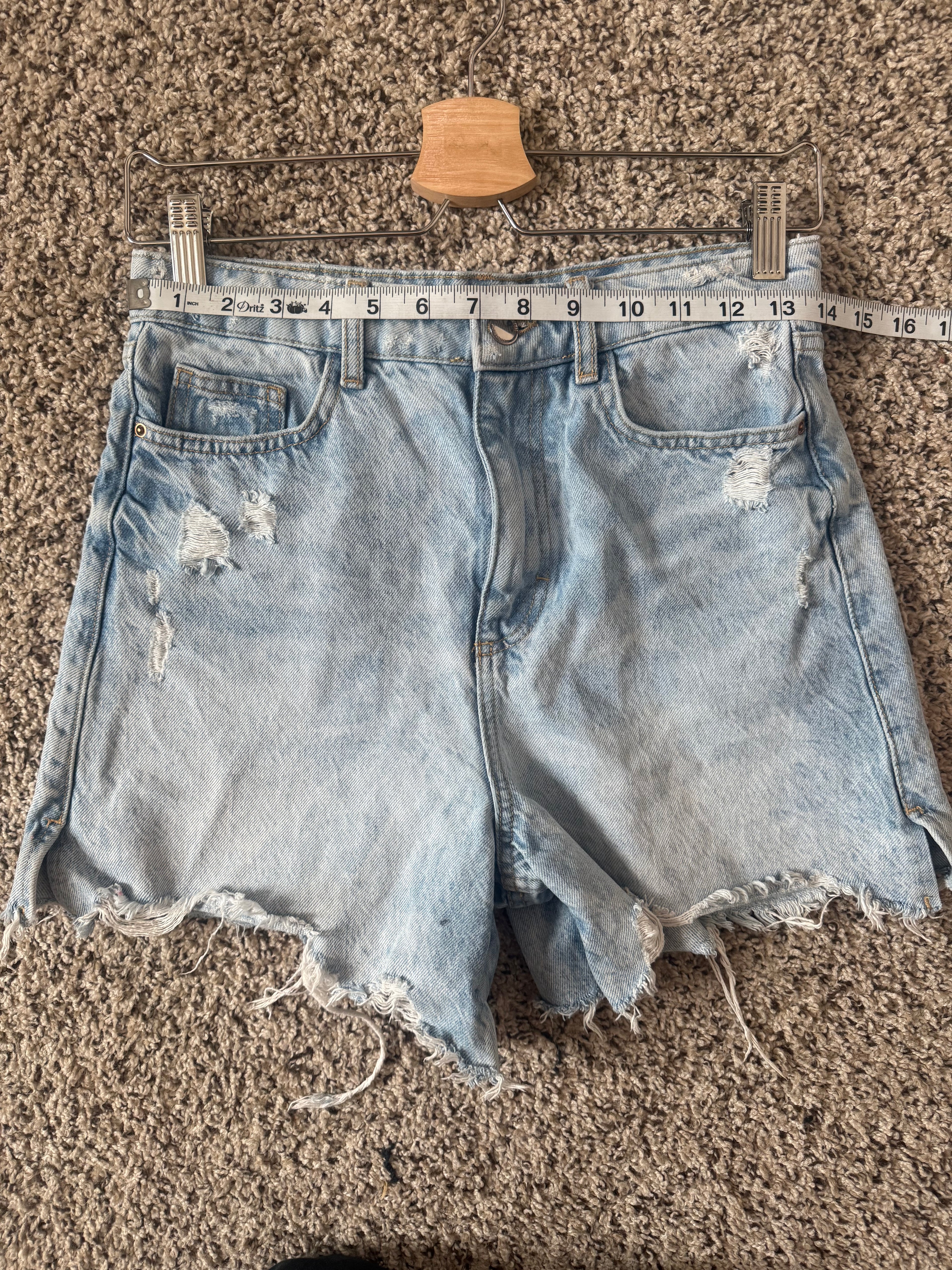 Zara 100% Cotton Size 4 Light Wash Denim Shorts