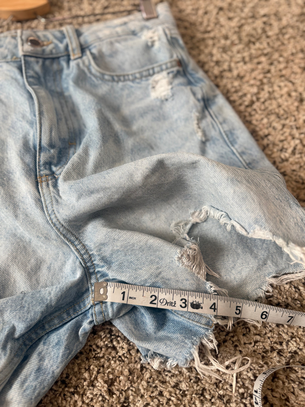 Zara 100% Cotton Size 4 Light Wash Denim Shorts