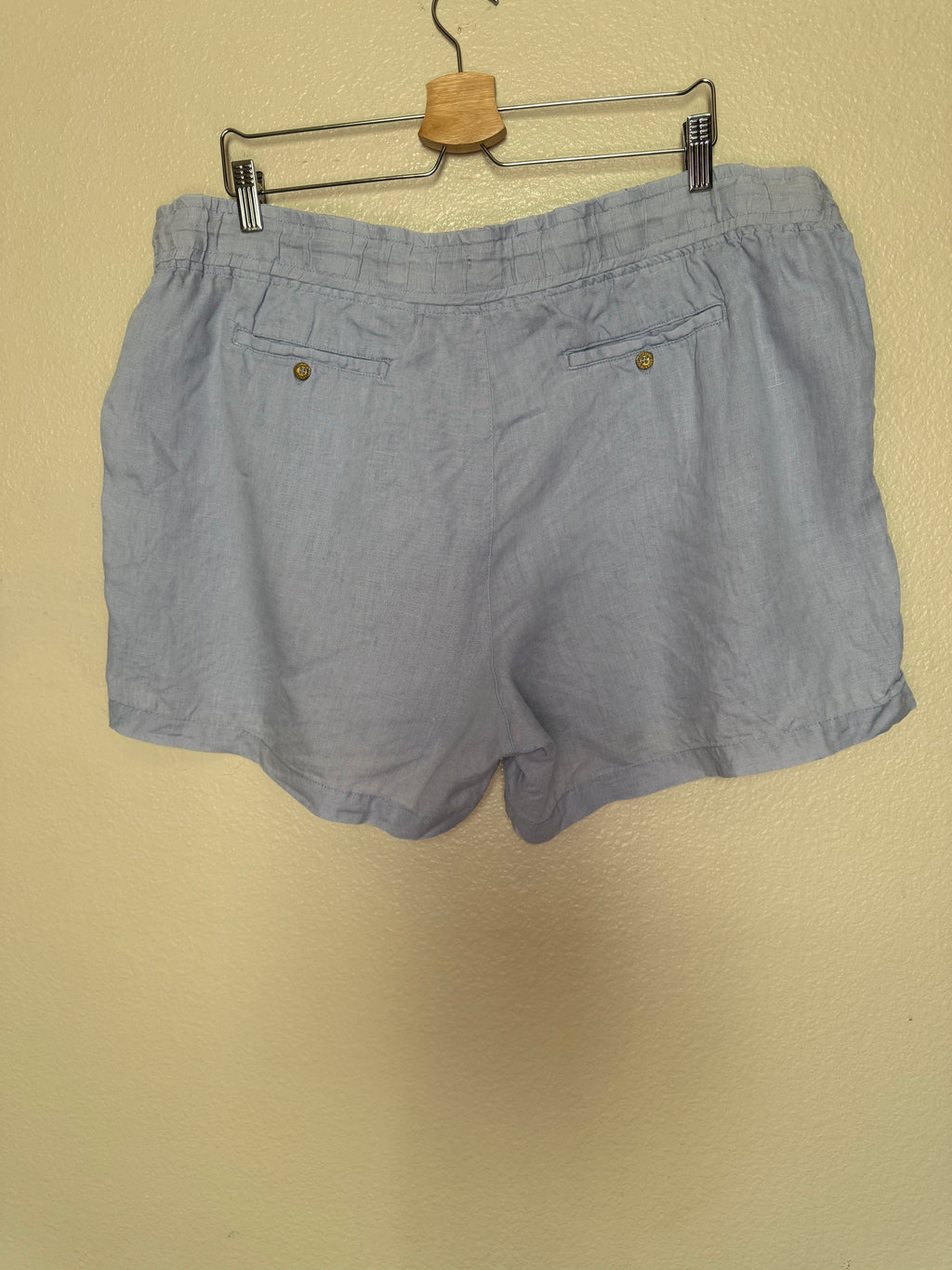 Company Ellen Tracy 100% Linen XL Light Blue Shorts