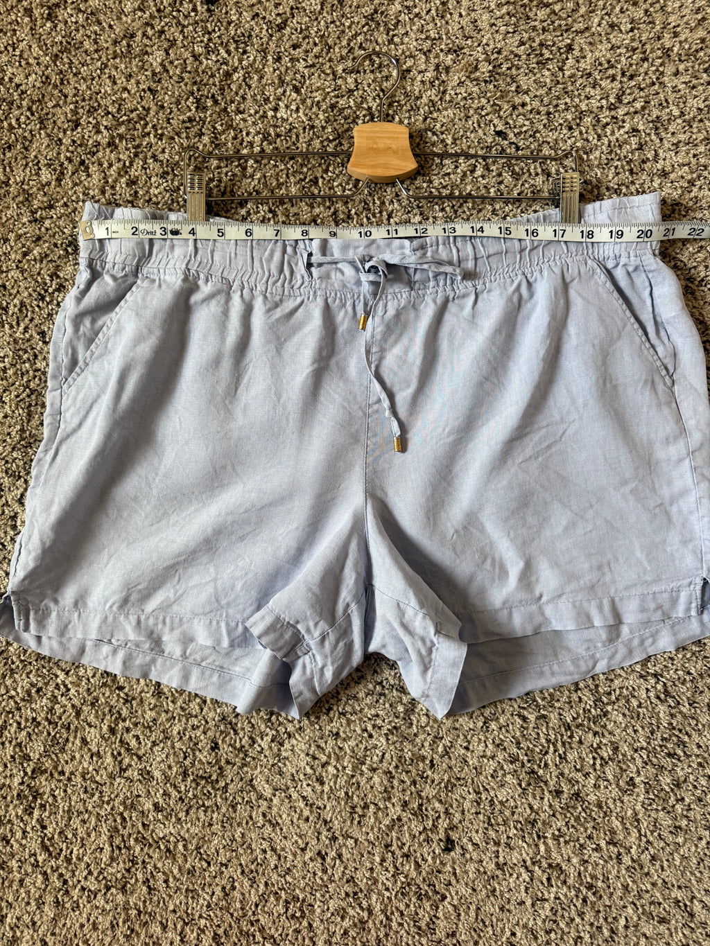 Company Ellen Tracy 100% Linen XL Light Blue Shorts