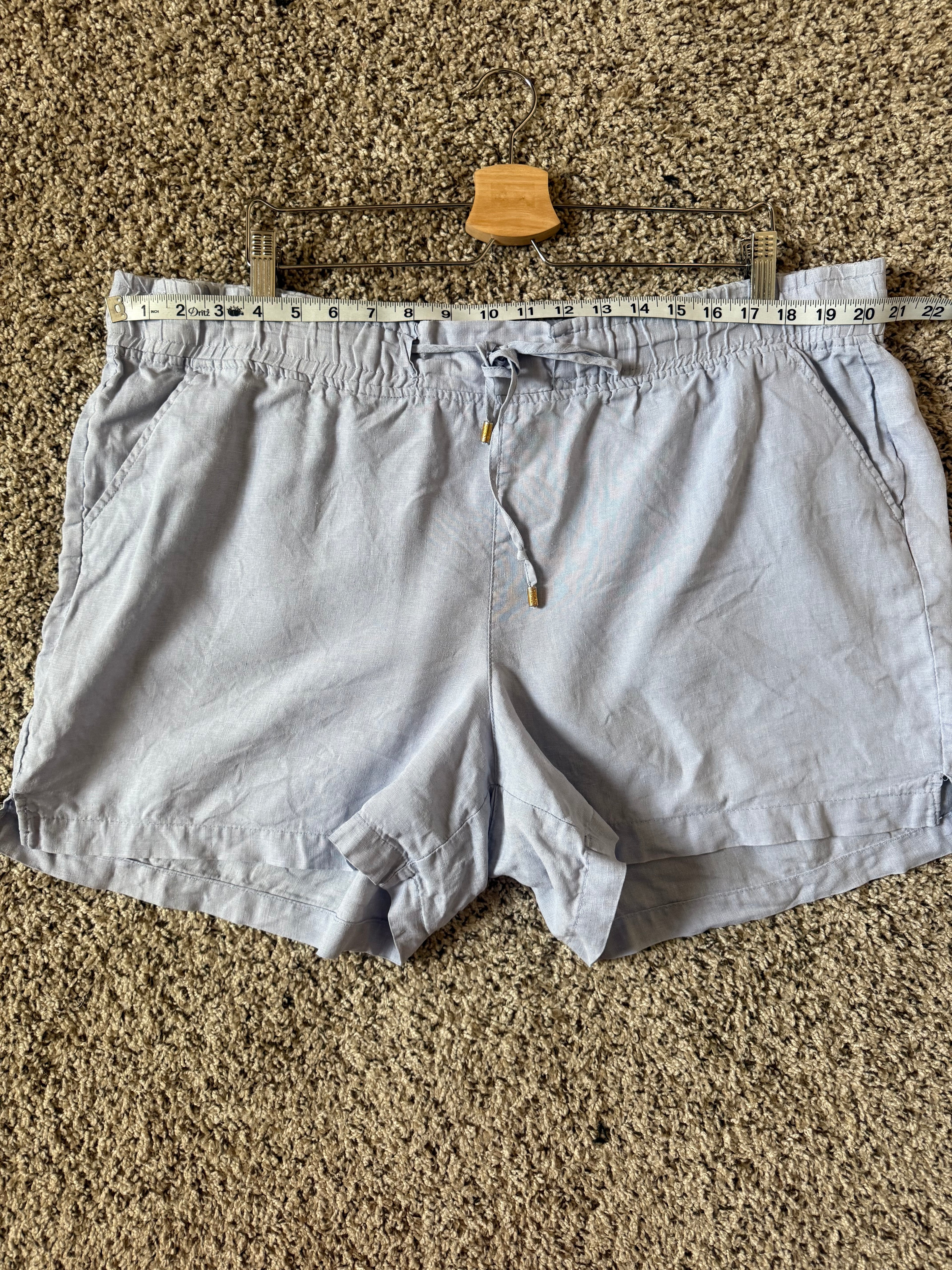 Company Ellen Tracy 100% Linen XL Light Blue Shorts
