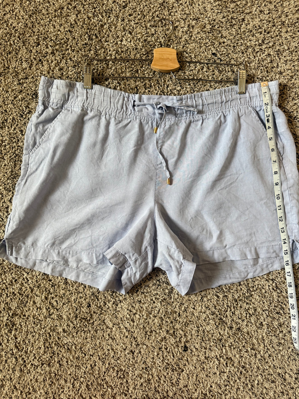 Company Ellen Tracy 100% Linen XL Light Blue Shorts