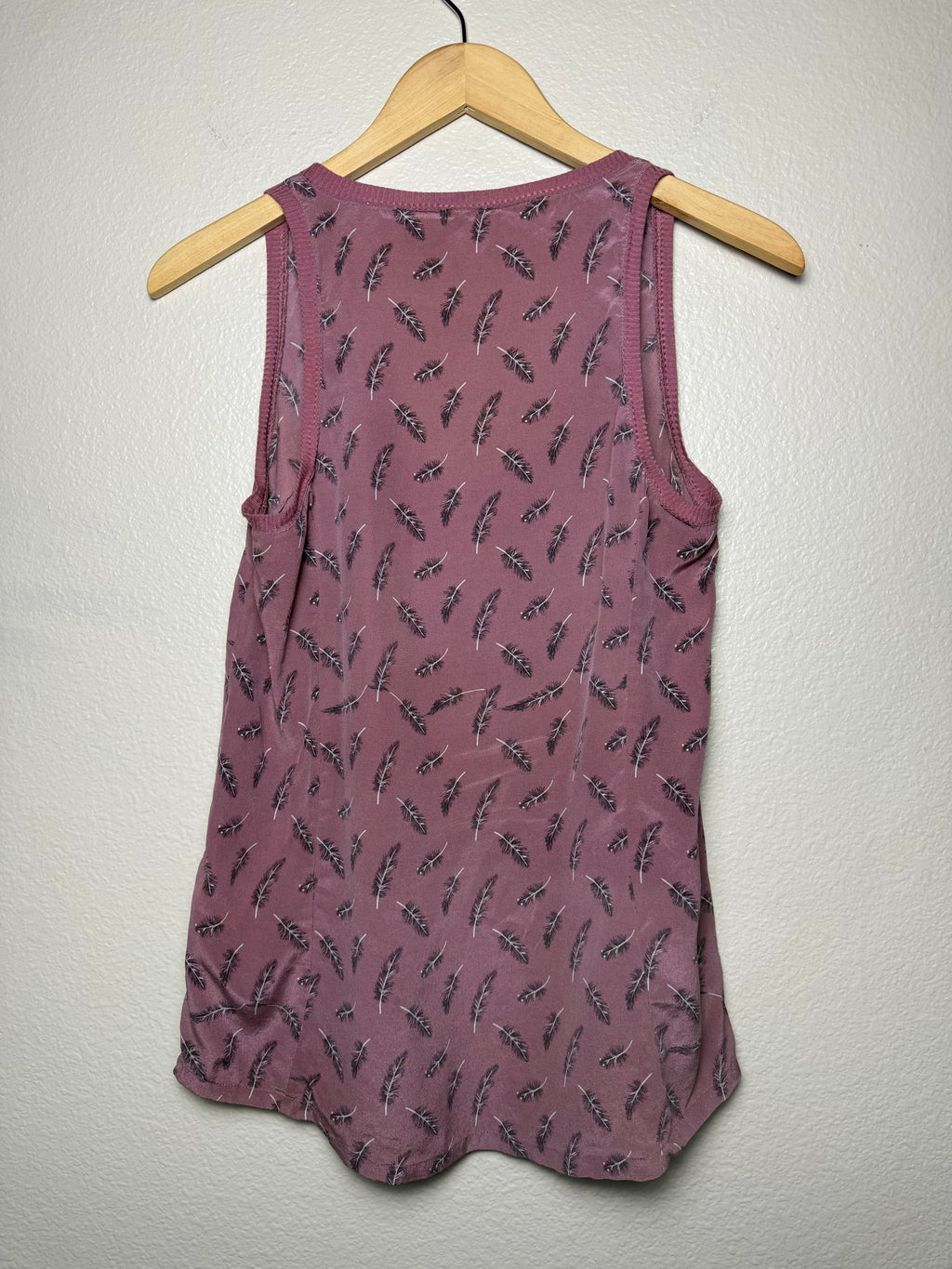 Joie 100% Silk S Dusty Rose Feather Print Tank Top
