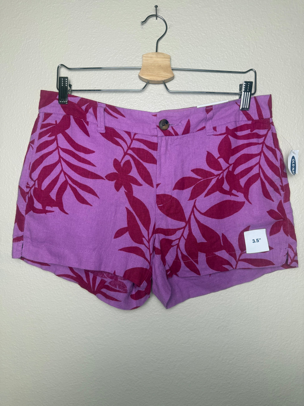 Old Navy 55% Linen/45% Rayon Viscose Size 8 Purple Plant Print Shorts