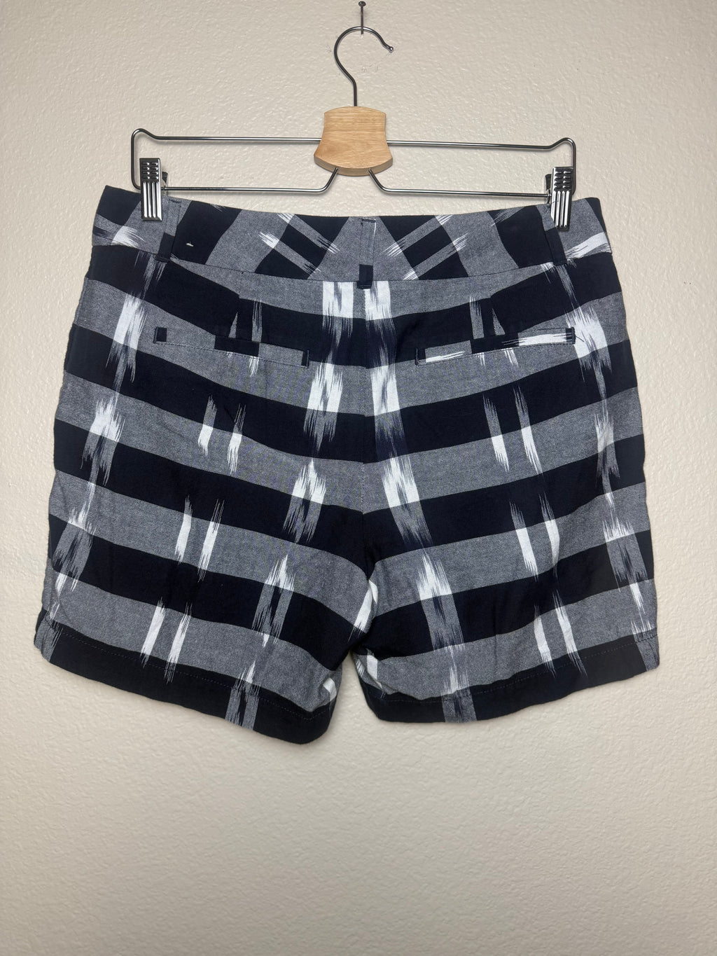 Loft 100% Cotton Size 6 Black White and Grey Shorts