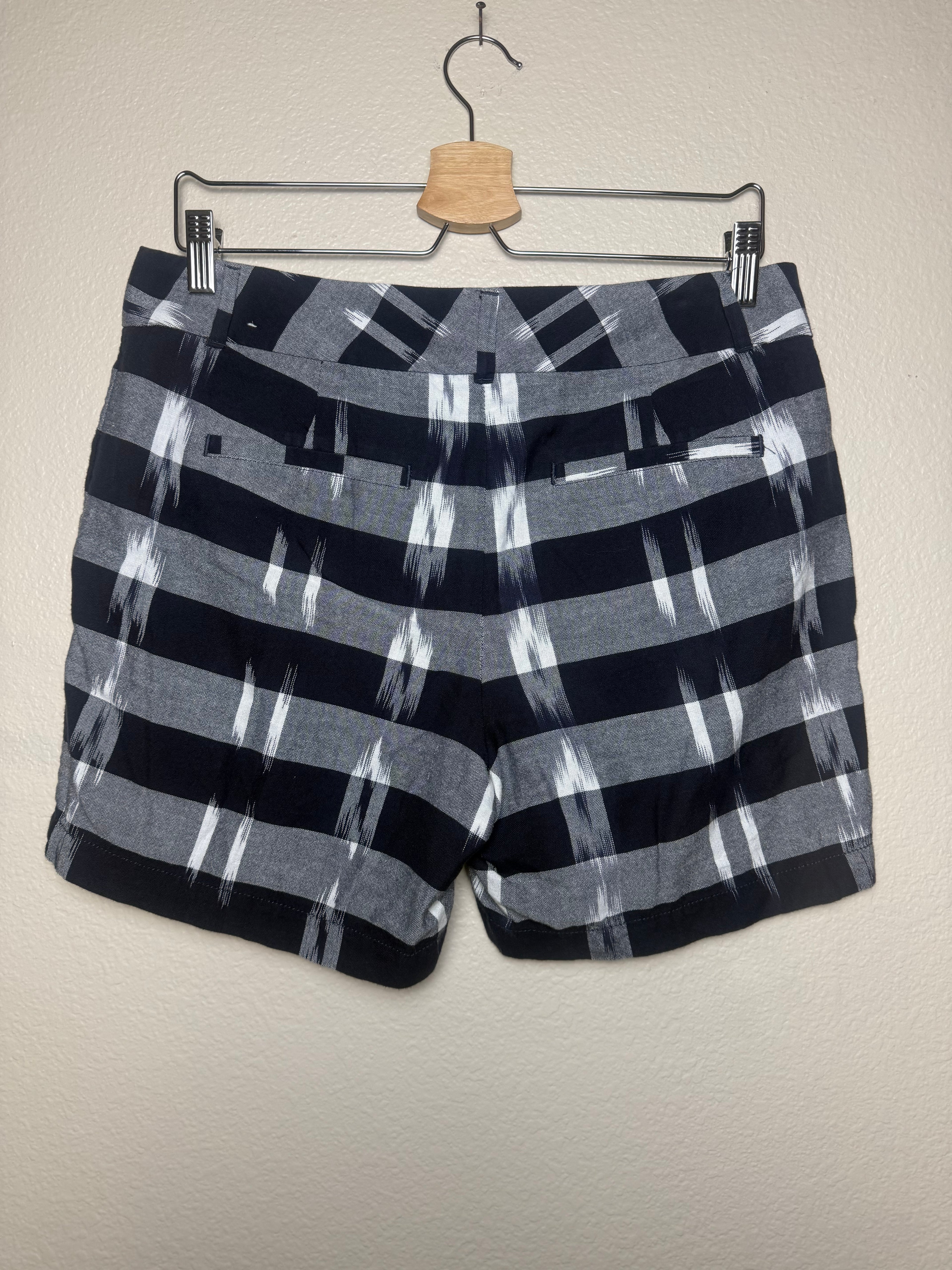 Loft 100% Cotton Size 6 Black White and Grey Shorts