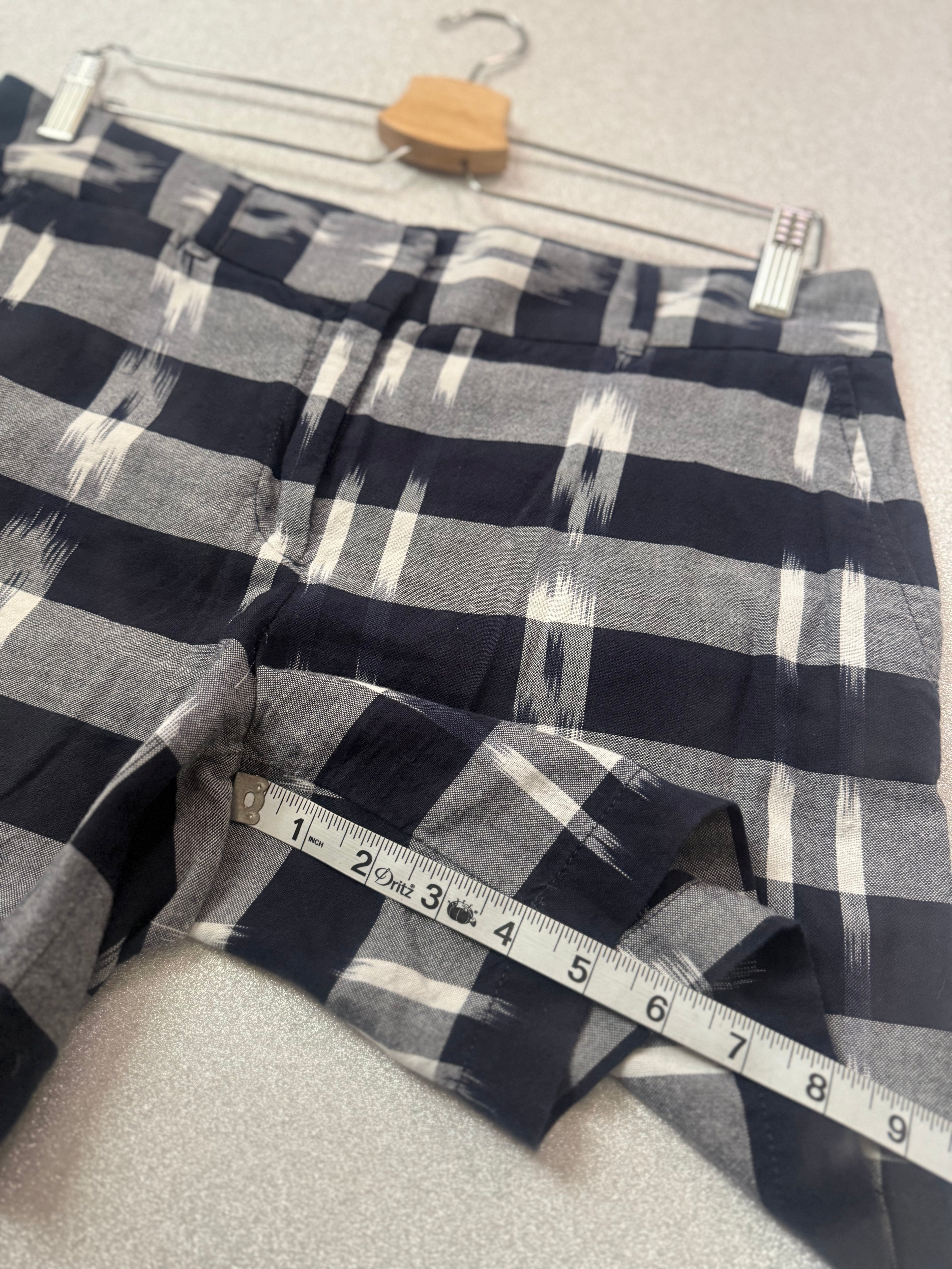 Loft 100% Cotton Size 6 Black White and Grey Shorts