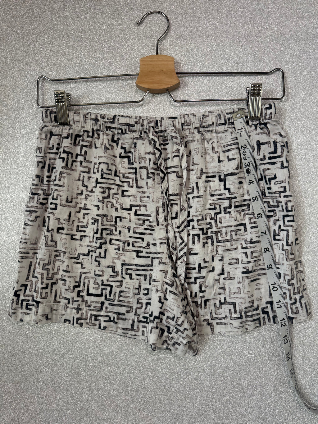 Natori 100% Cotton XS White with Black Maze Design Shorts