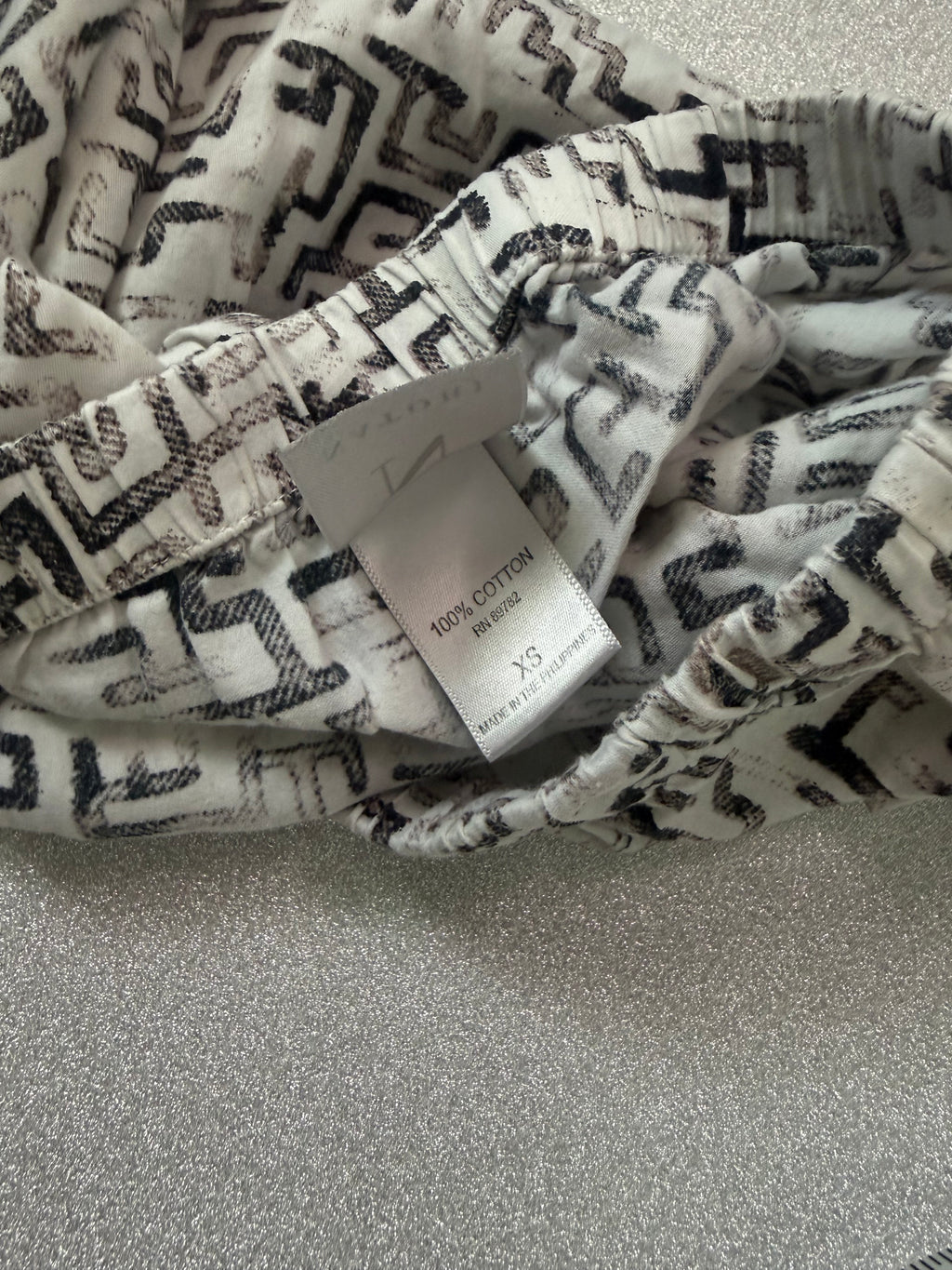 Natori 100% Cotton XS White with Black Maze Design Shorts