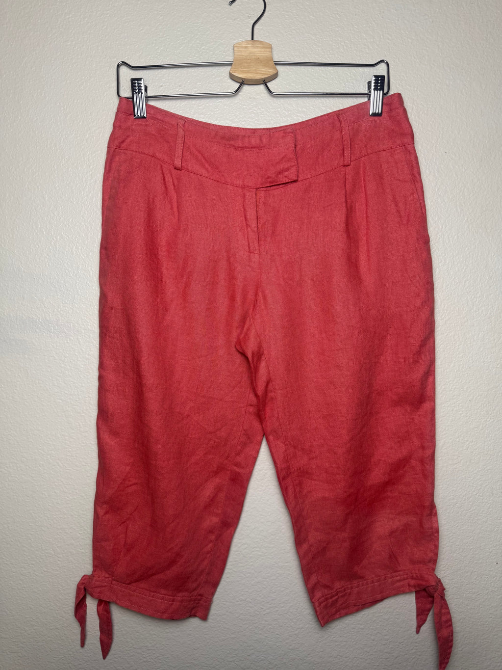 Zoe D 100% Linen Size 4 Coral-Orange Capris