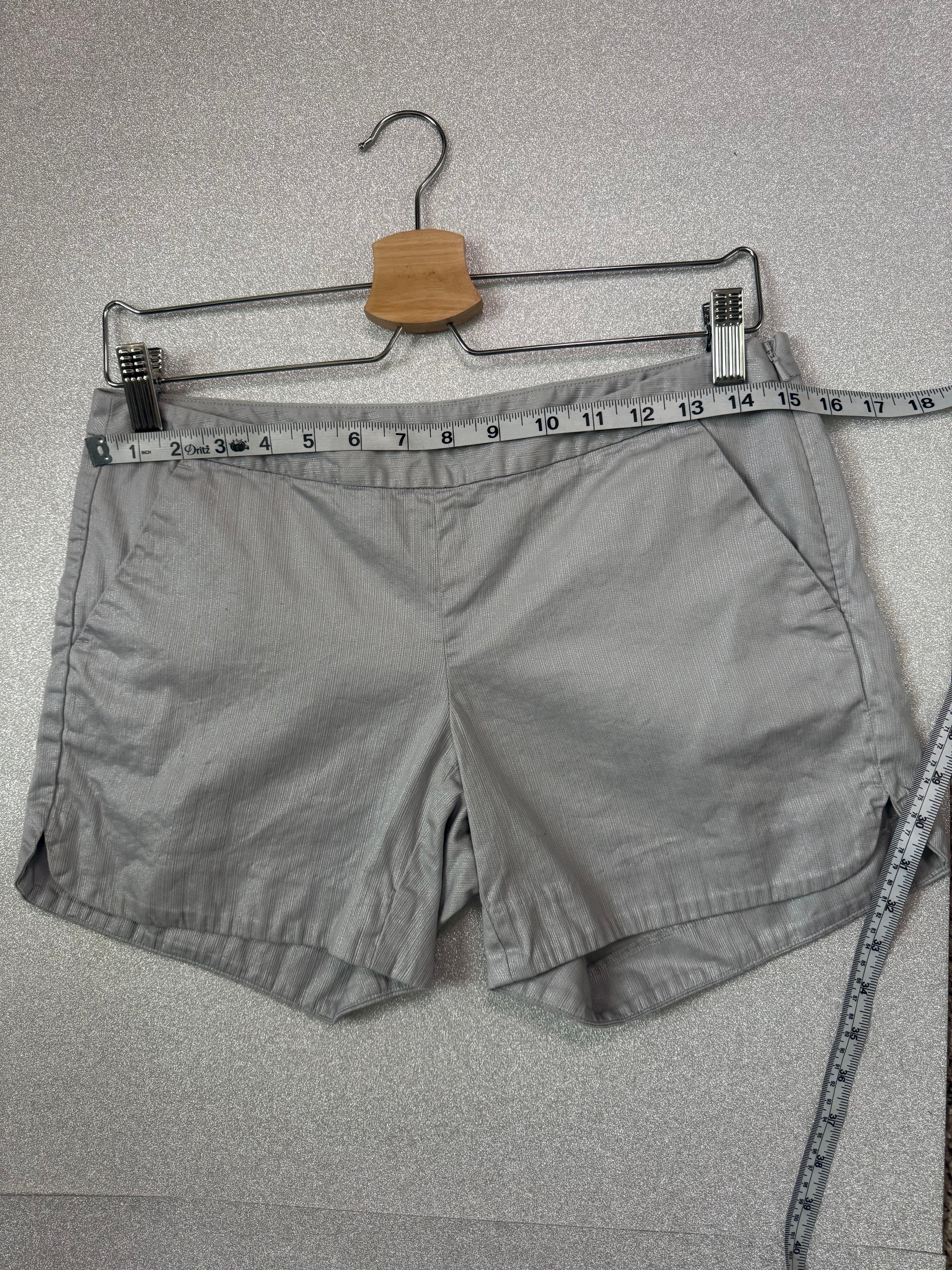 Lily Pulitzer 100% Cotton Size 2 Grey Shimmery Metallic Shorts