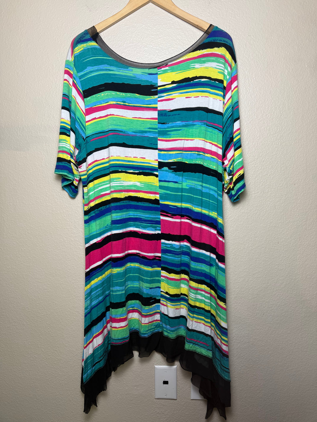 Cupio Woman 97% Viscose 3% Spandex 2X Multicolored Tunic or Midi Dress