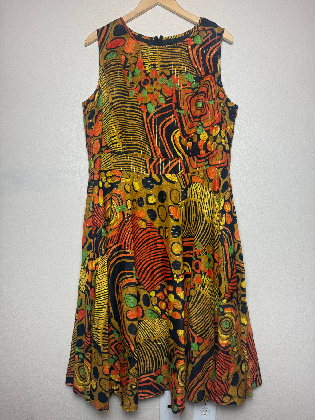 Ashro 100% Cotton Size 16W Yellow Orange Black and Green Abstract A-Line Midi Dress with Gold Threads