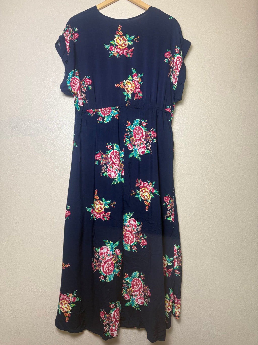 Time and Tru 100% Rayon One Size Navy Blue Floral Tie Front Long Short Sleeve Cardigan