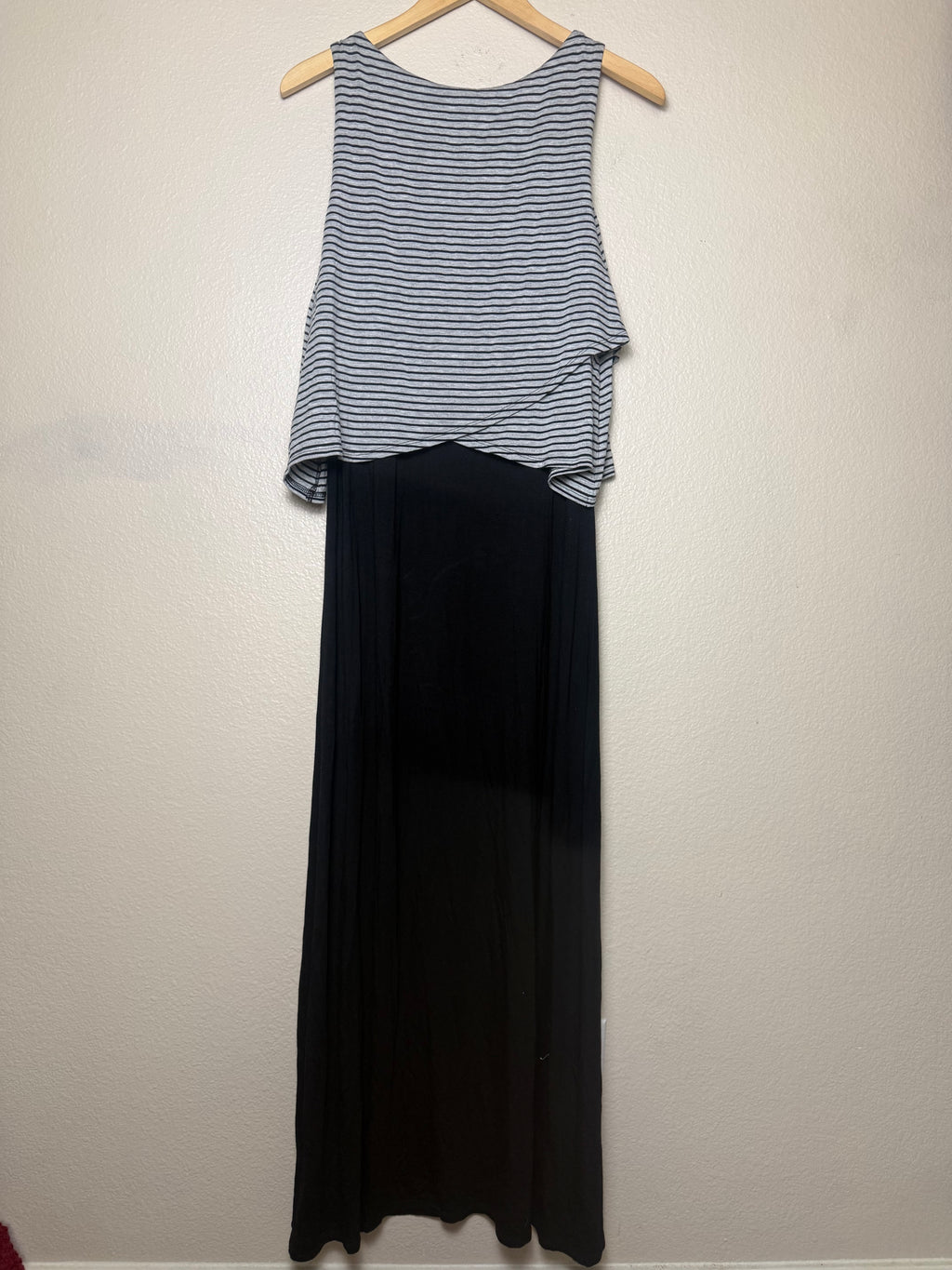 Chelsea & Theodore 96% Rayon 4% Spandex M Black with Black and Grey Striped Top Tank Top Maxi Dress
