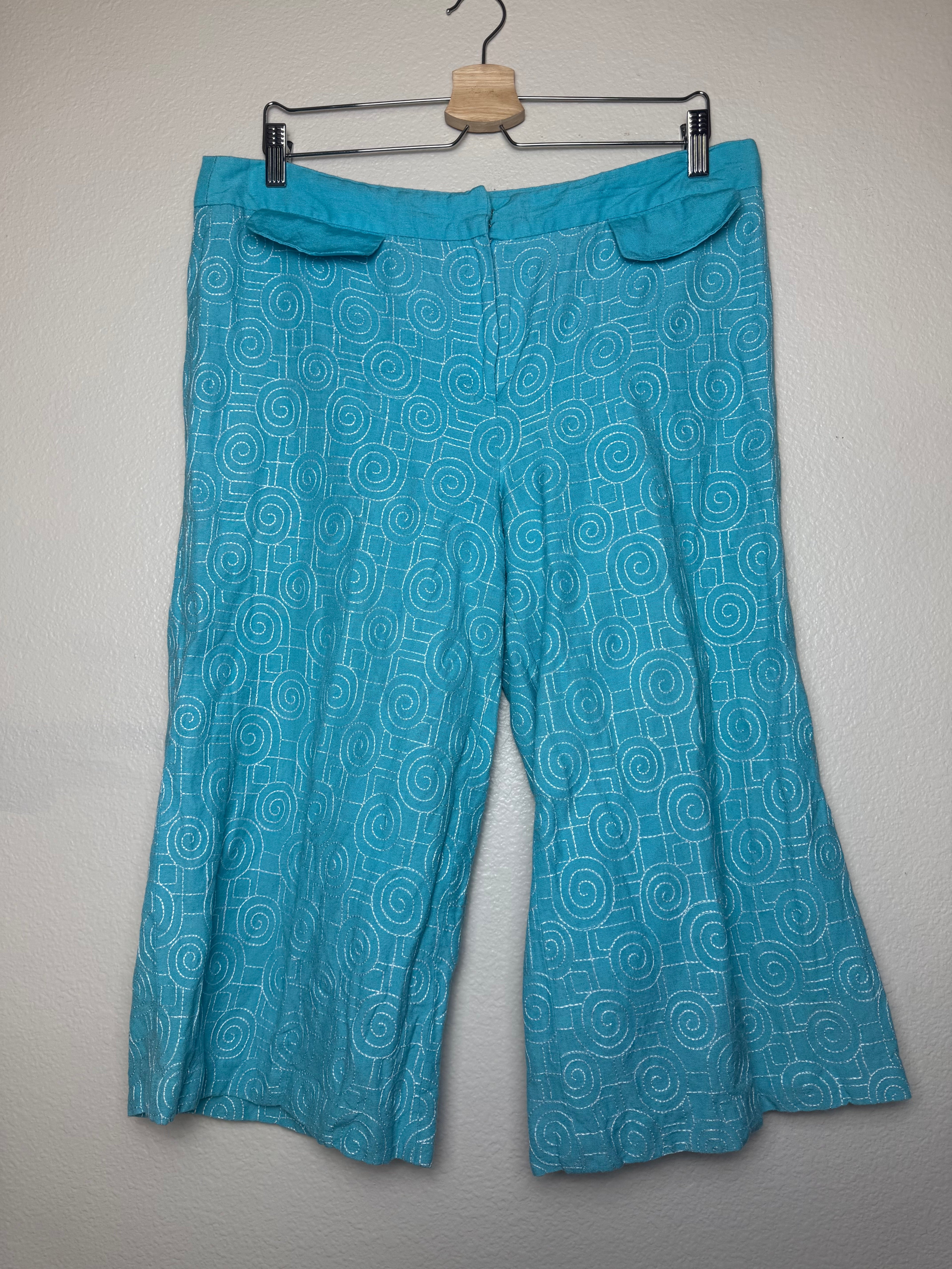 DT Collection 55% Linen 45% Rayon Size 10 Teal with Spiral Embroidery Capri Pants