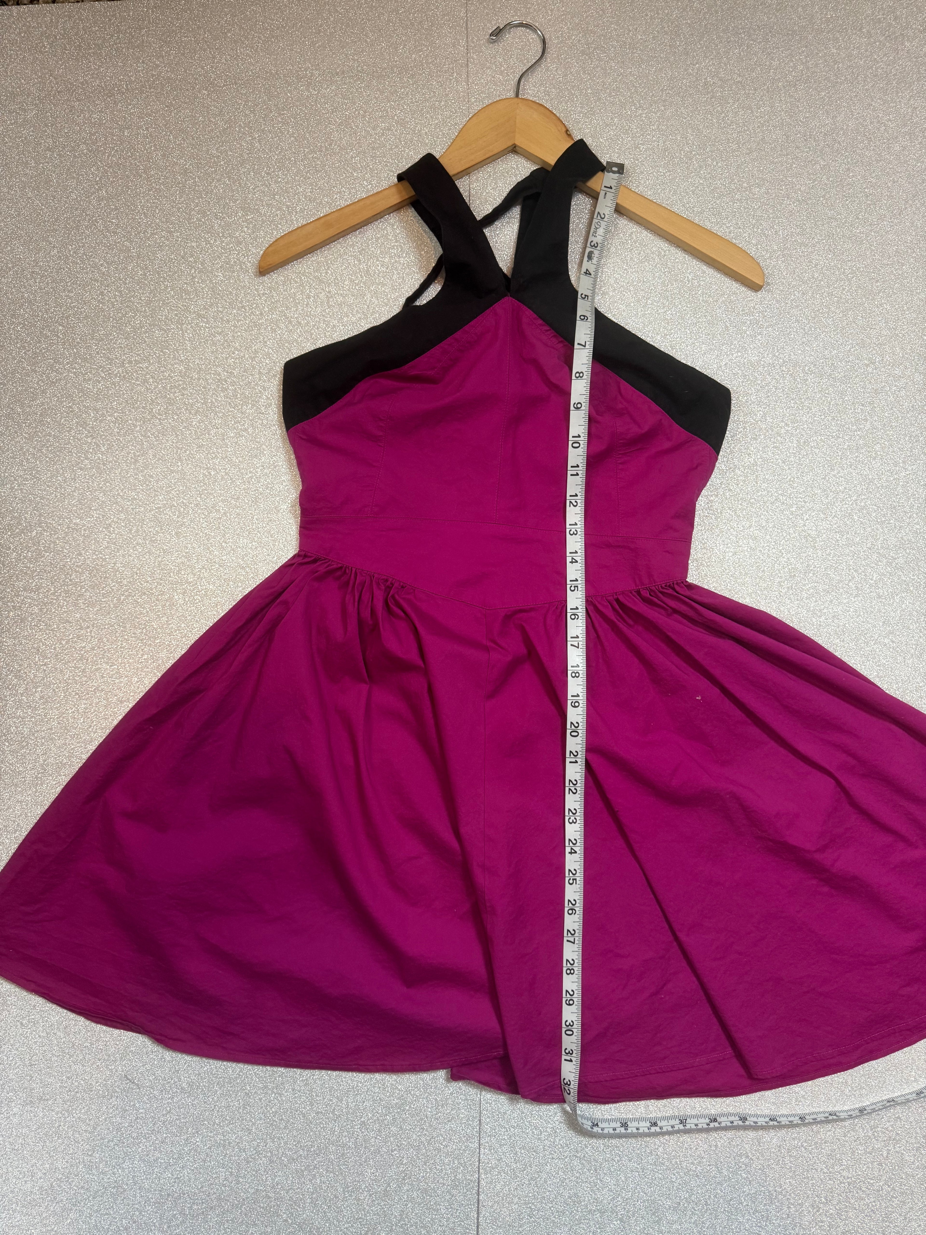 Moda International 96% Cotton 4% Elastane SIze 6 Magenta and Black Halter Top Mini Dress